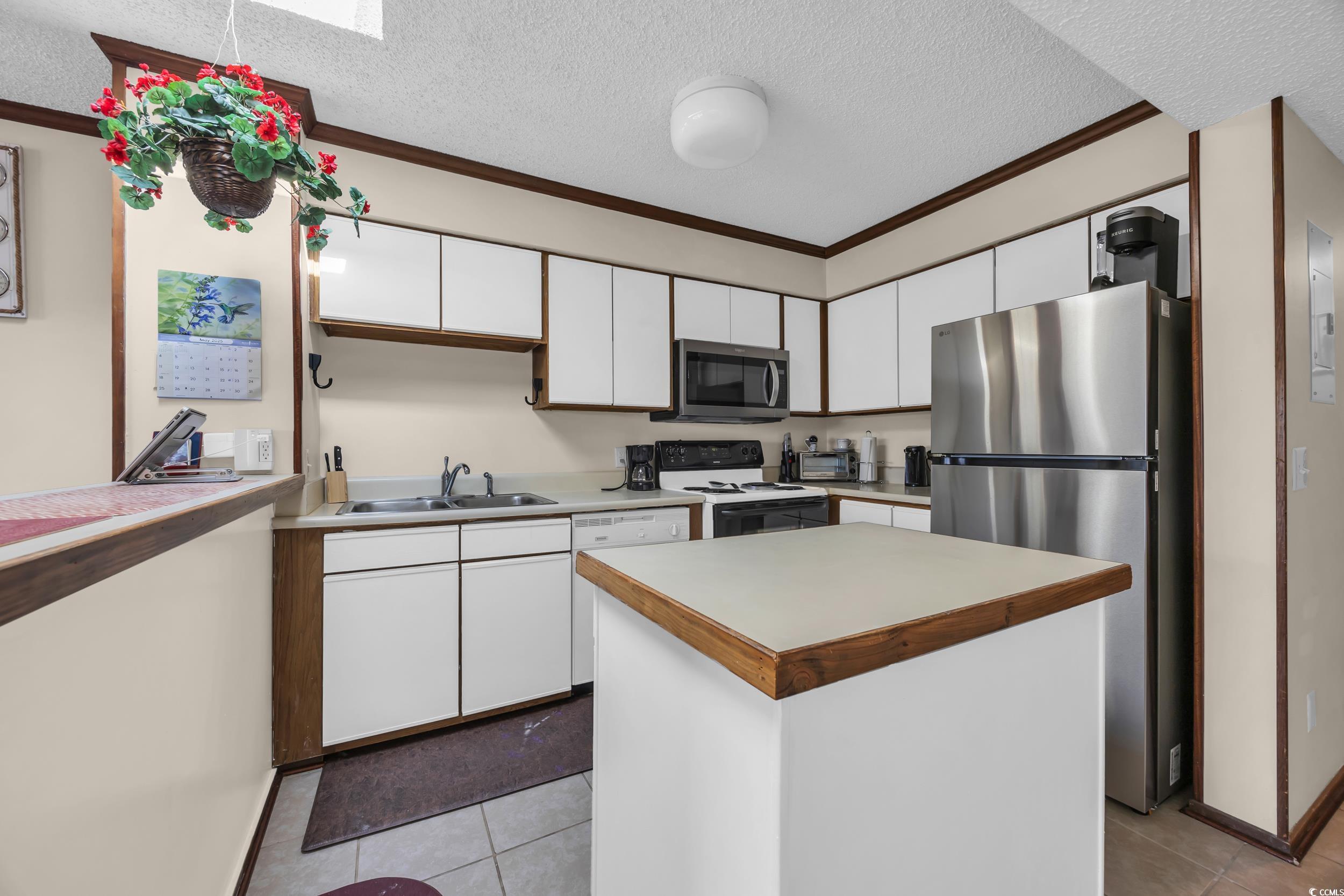 4350 Intercoastal Dr. Property Photo 10