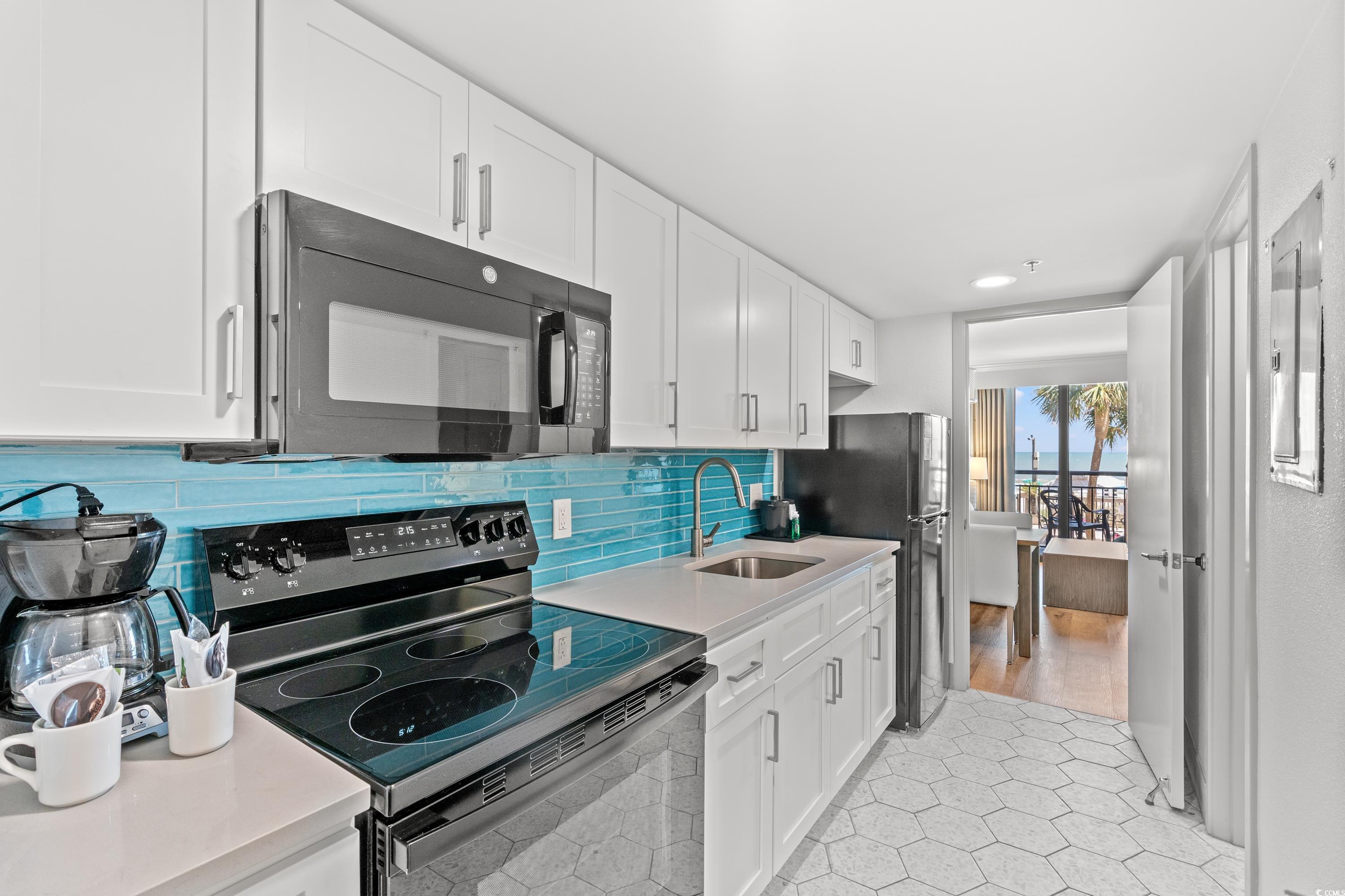 3000 N Ocean Blvd. N Property Photo 10