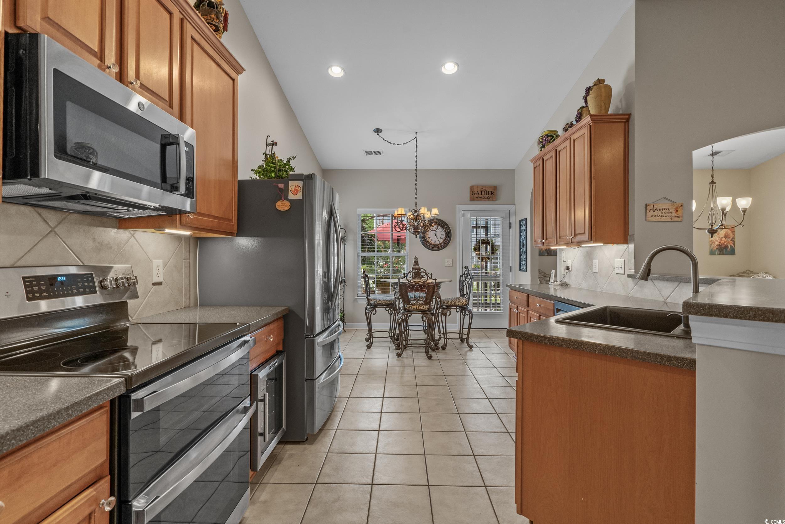 600 Tattlesbury Dr. Property Photo 14