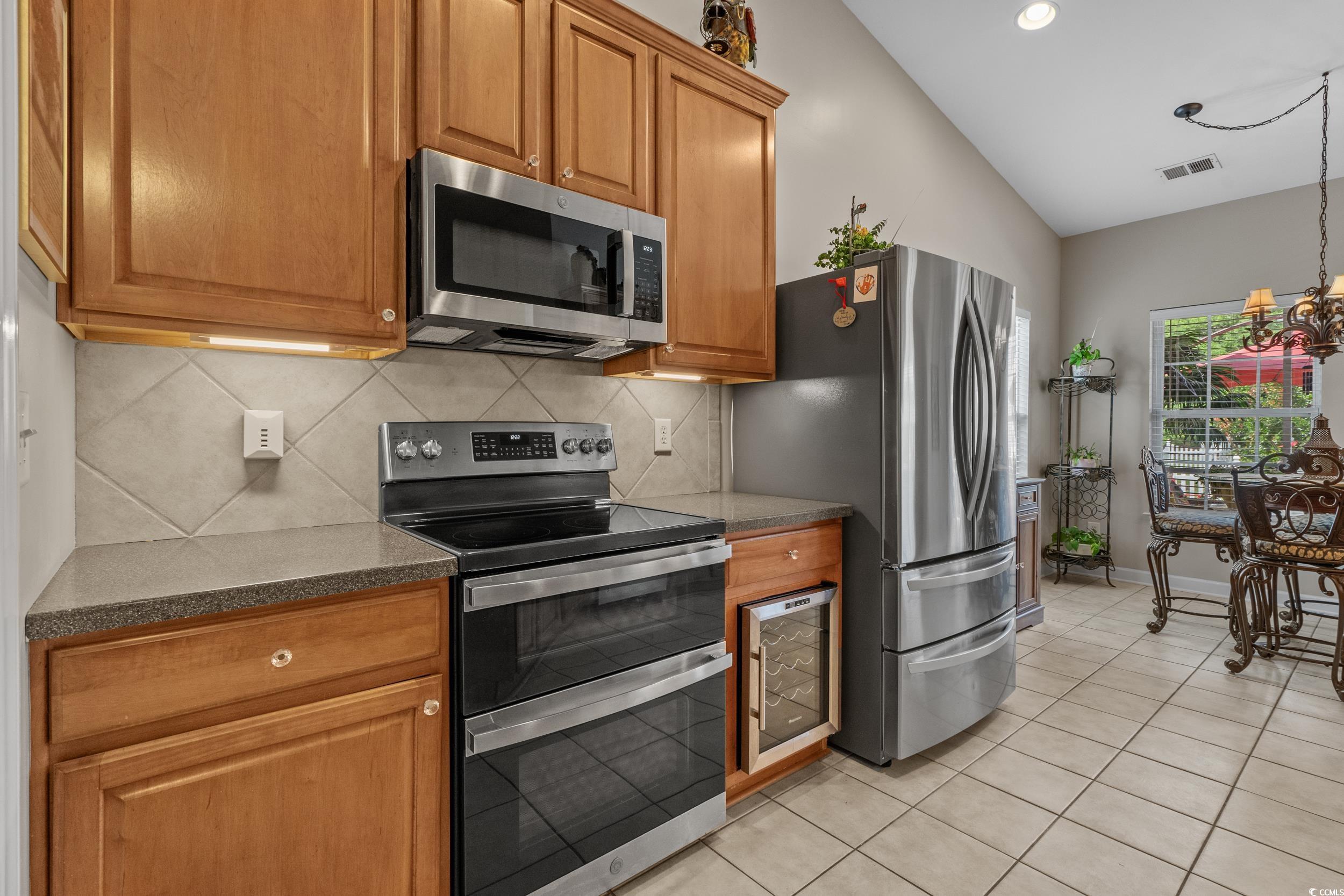 600 Tattlesbury Dr. Property Photo 15