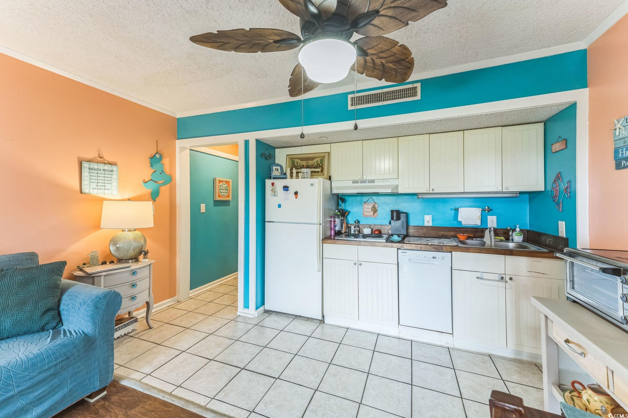 415 Ocean Creek Dr. Property Photo 9