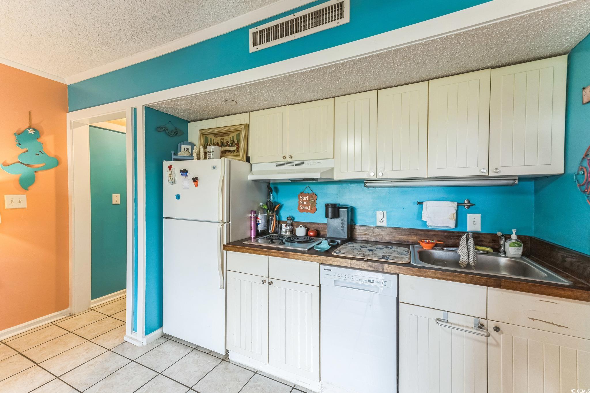 415 Ocean Creek Dr. Property Photo 10