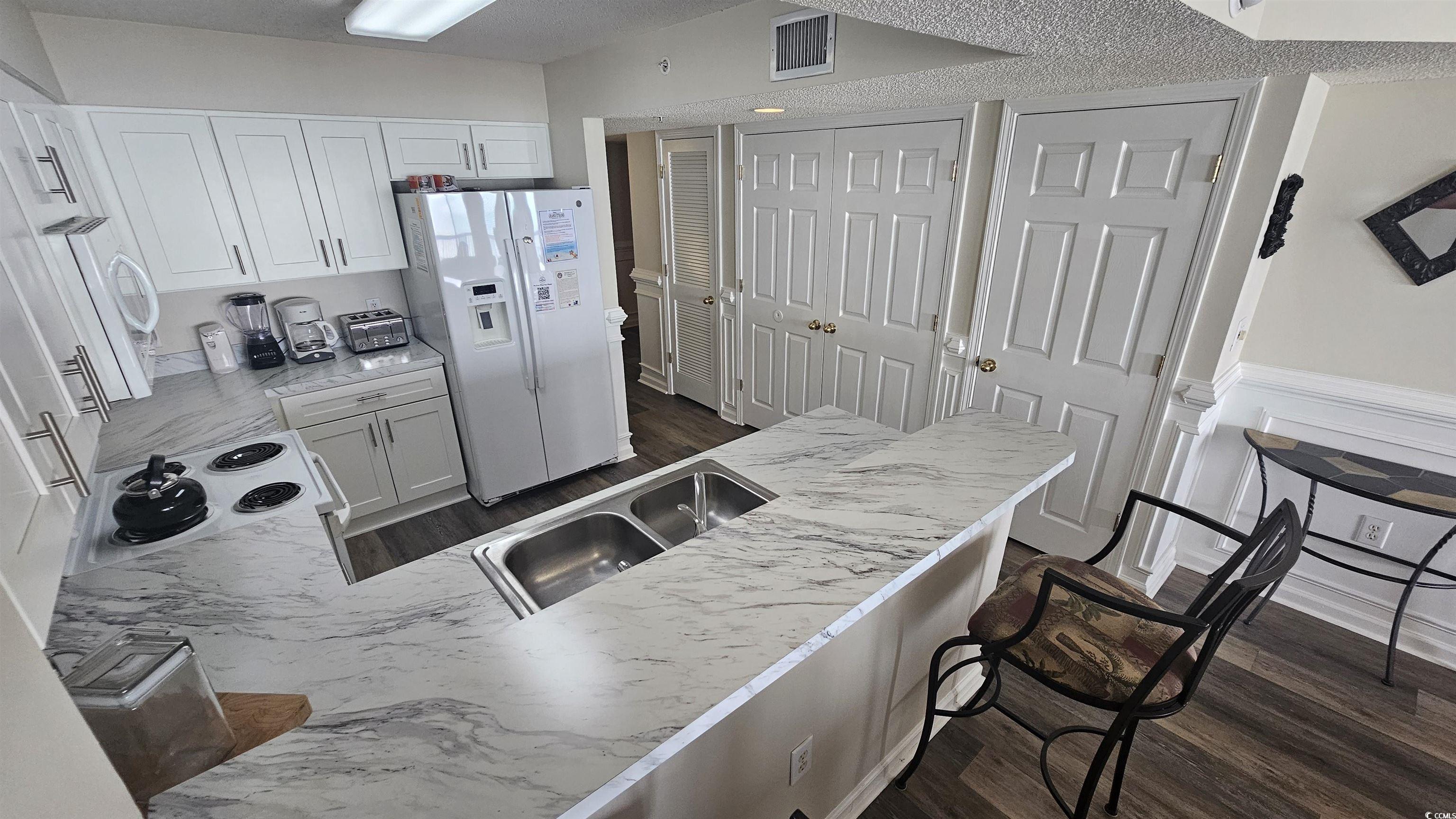 102 N Ocean Blvd. Property Photo 6