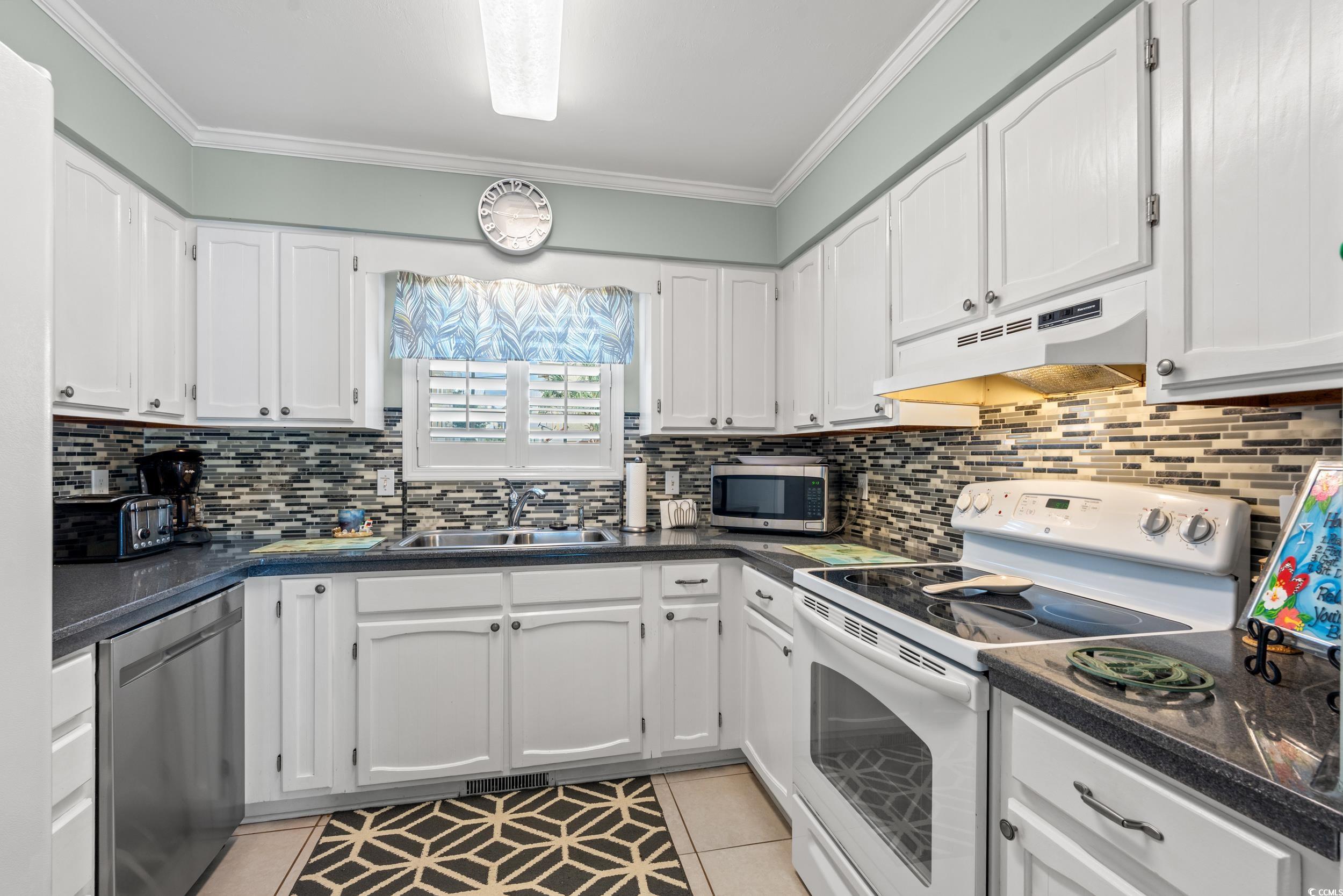 7403 N Ocean Blvd. Property Photo 11