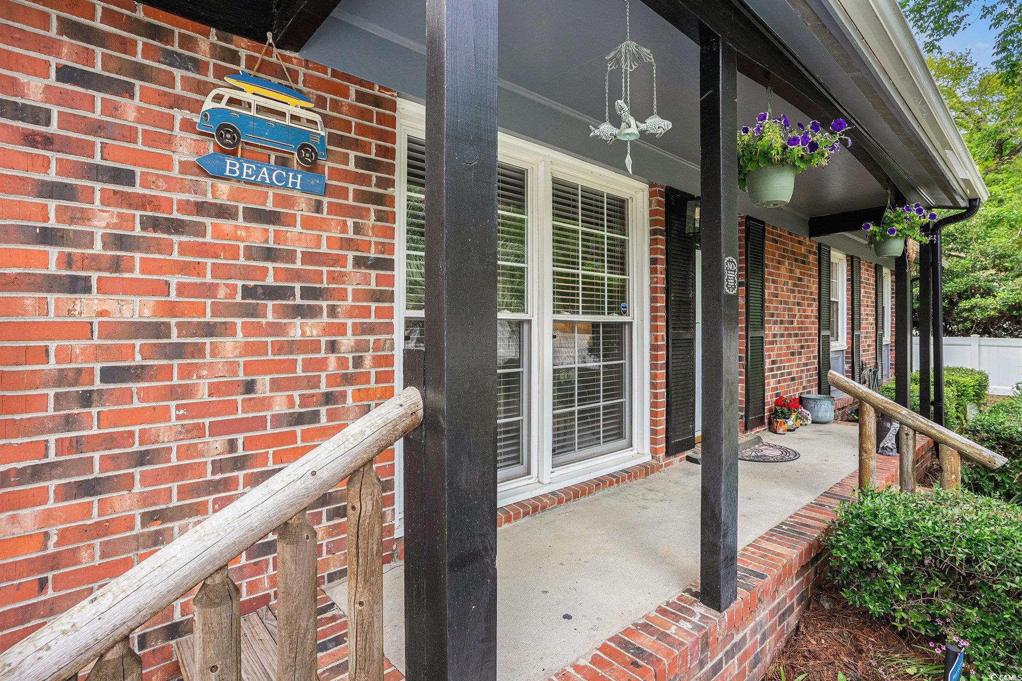 1205 King St. Property Photo 2