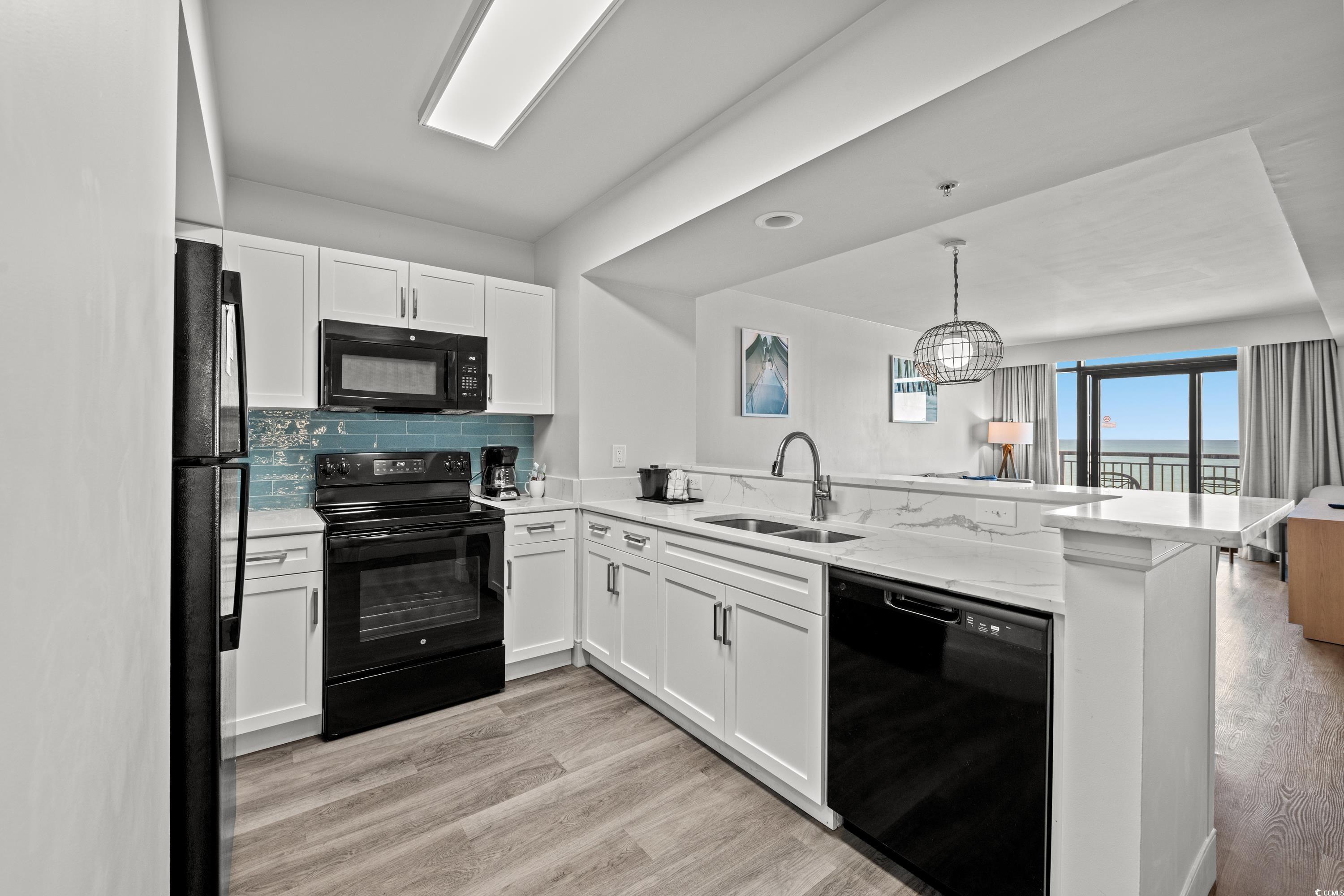 3000 N Ocean Blvd. N Property Photo 9