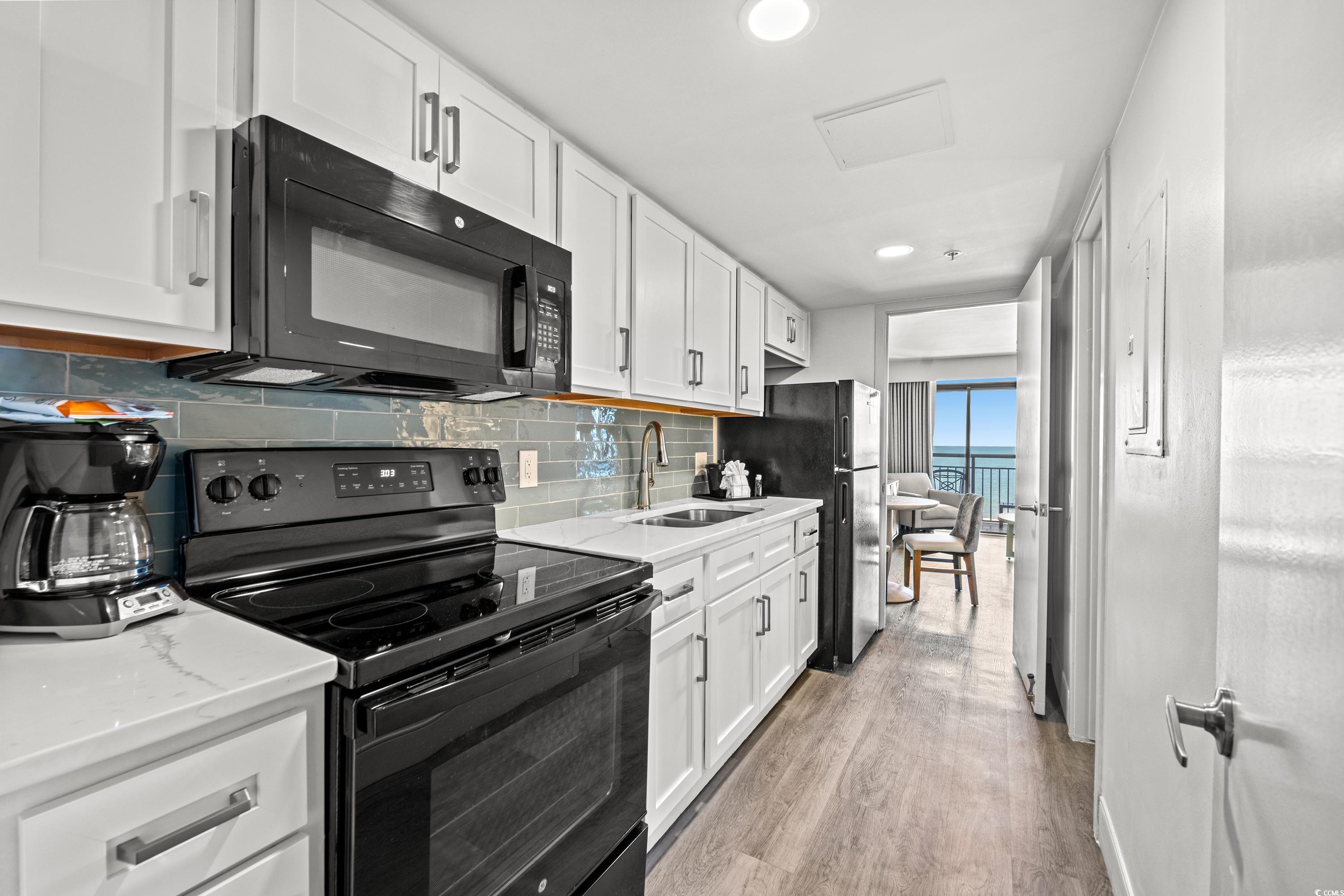 3000 N Ocean Blvd. N Property Photo 8