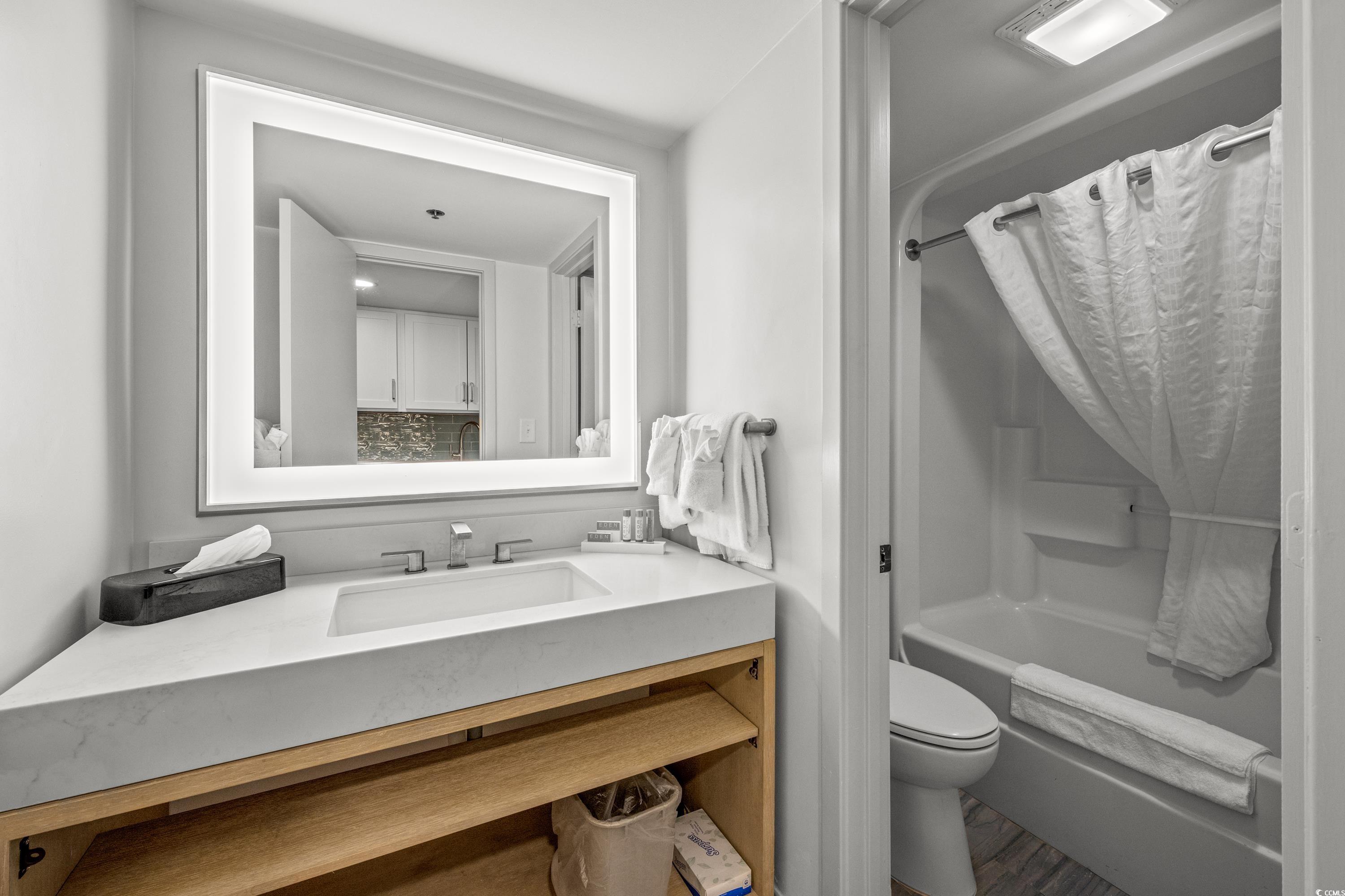 3000 N Ocean Blvd. N Property Photo 11