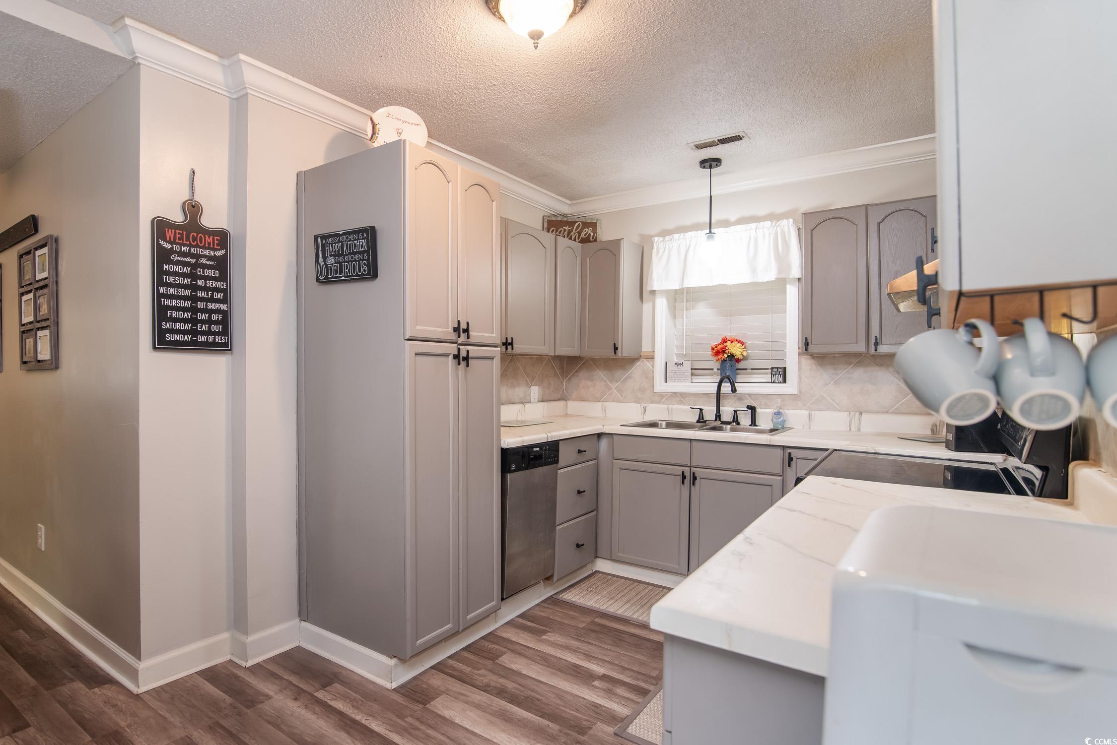 2510 Redwood St. Property Photo 9