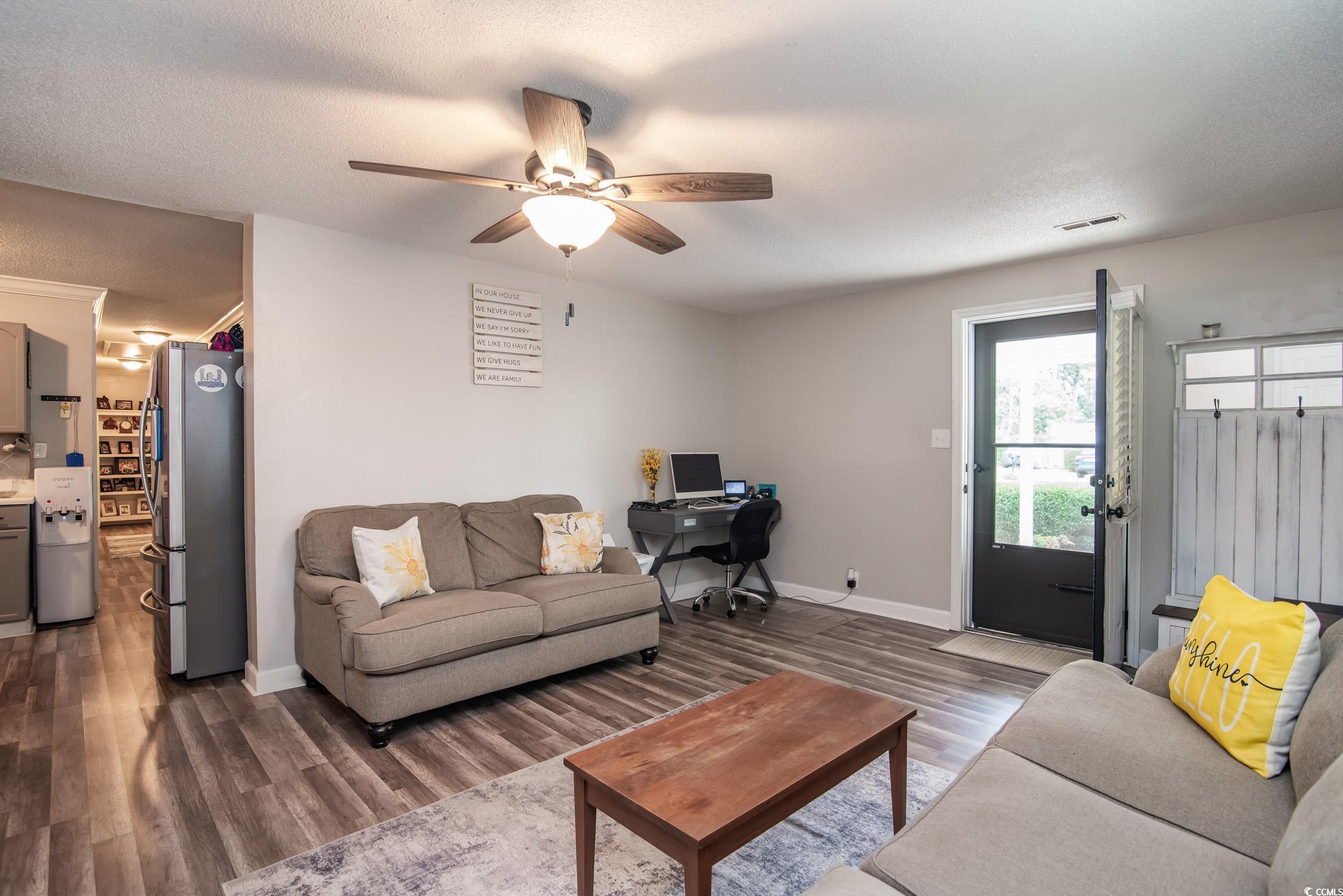 2510 Redwood St. Property Photo 17