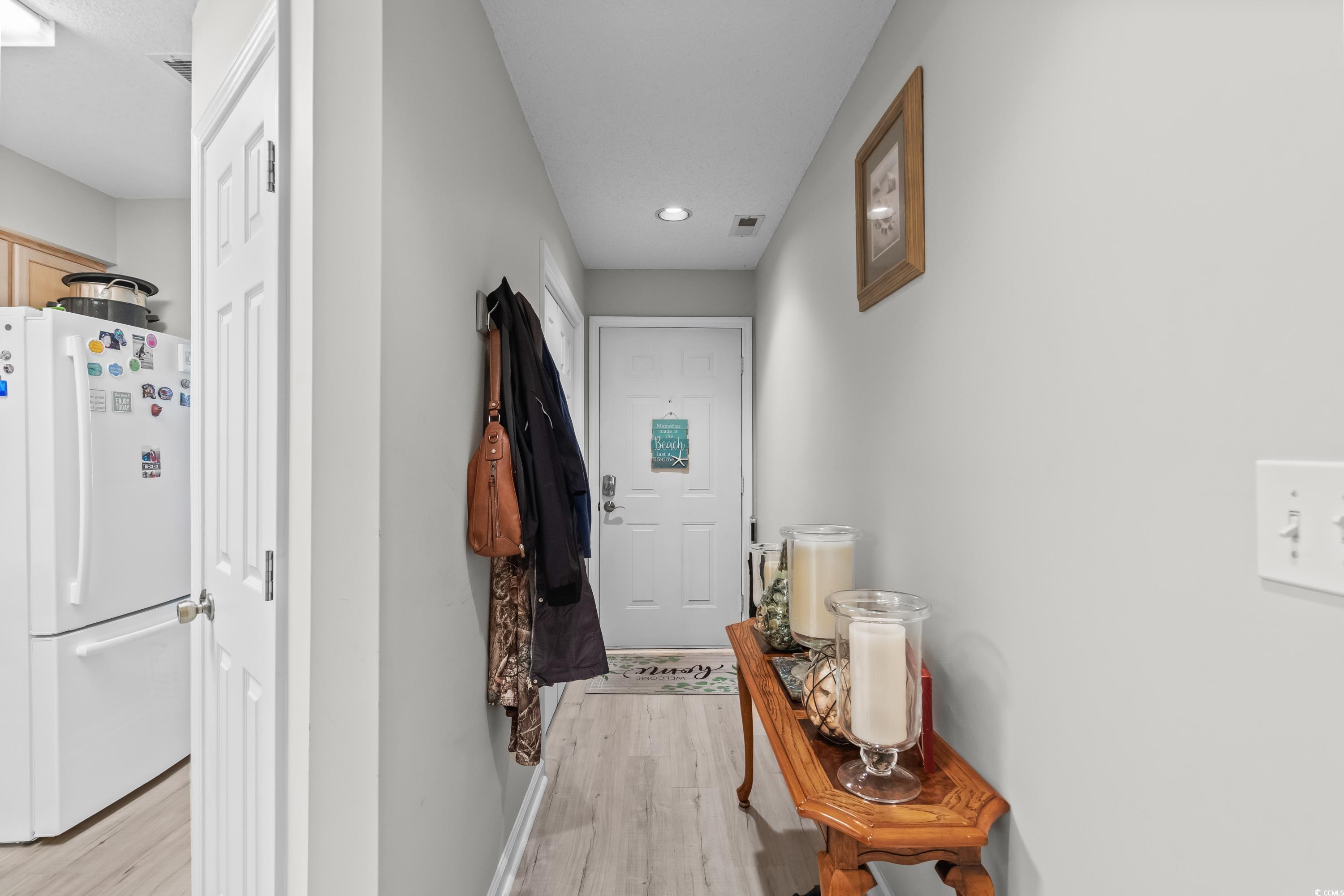 4648 Greenbriar Dr. Property Photo 3