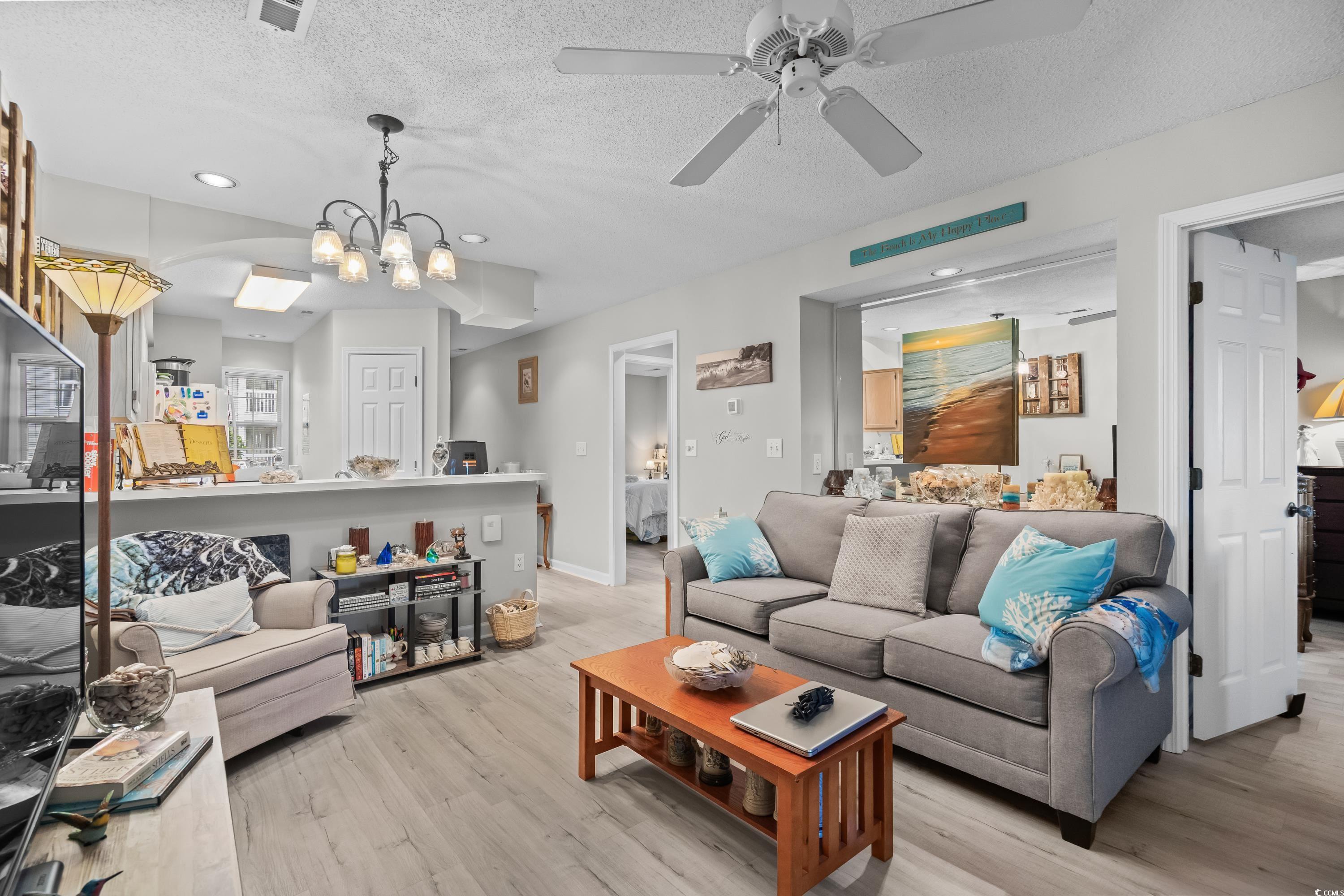 4648 Greenbriar Dr. Property Photo 7