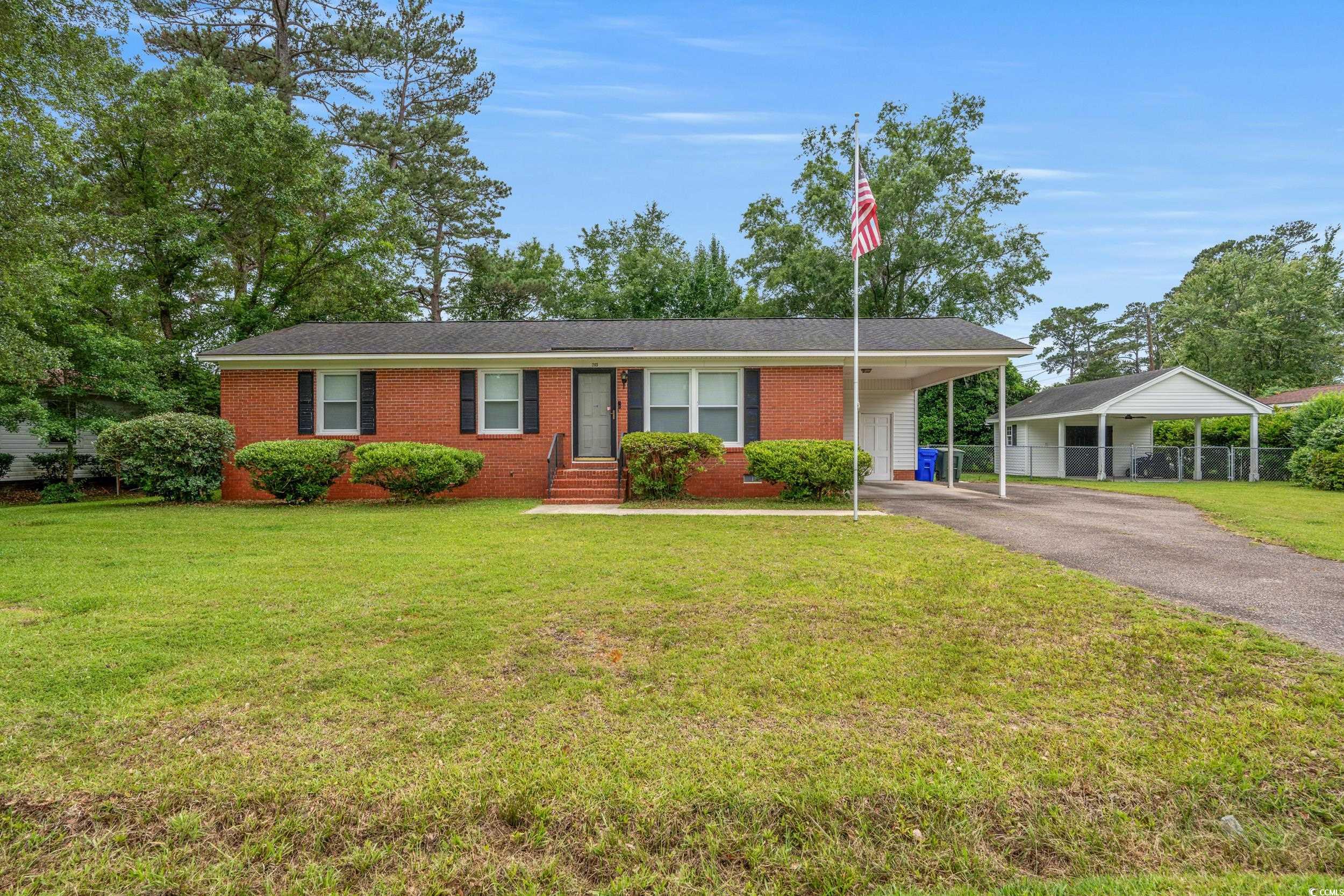203 Longwood Ln. Property Photo 1