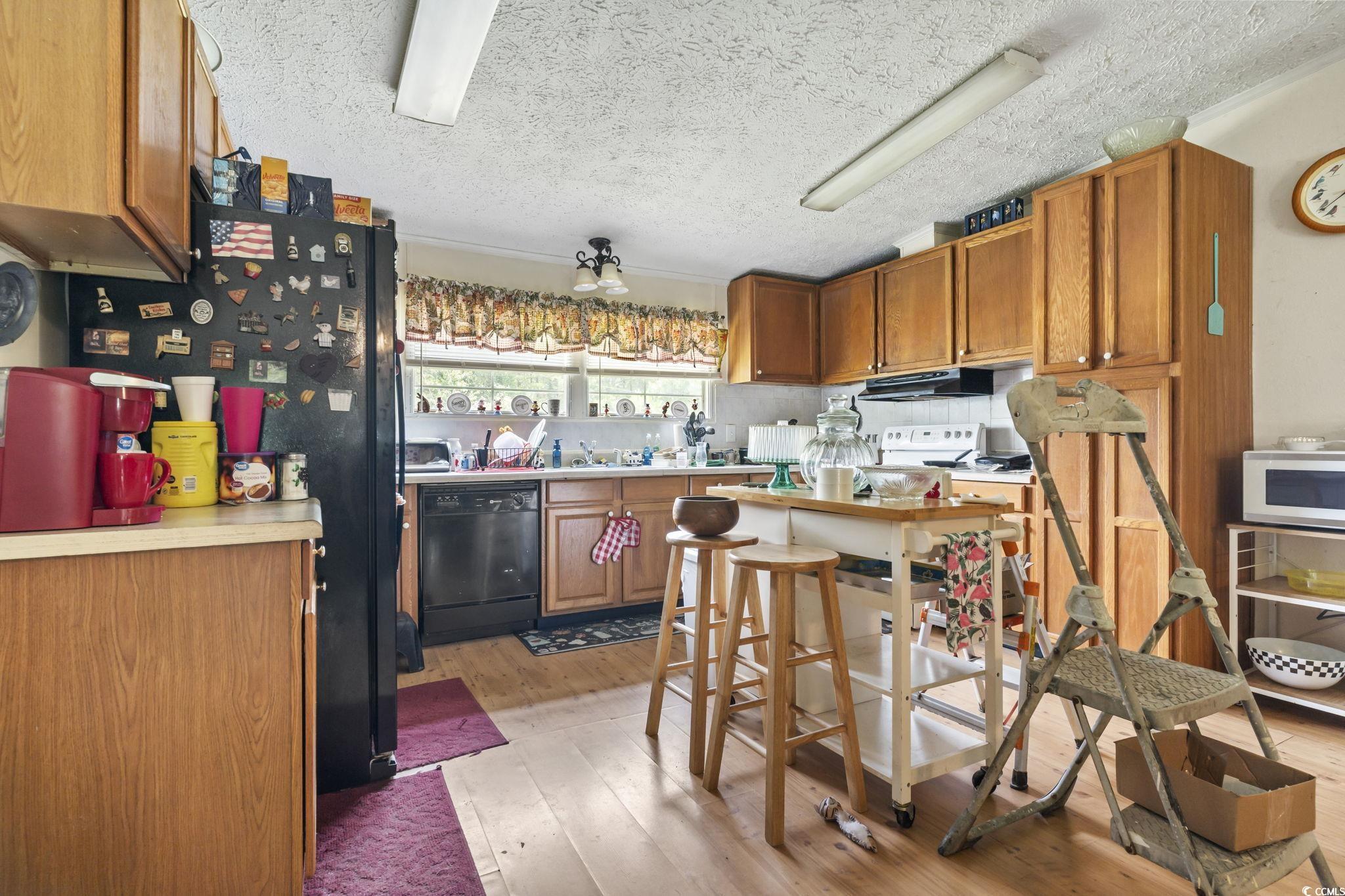 1472 Race Track Rd. Property Photo 7