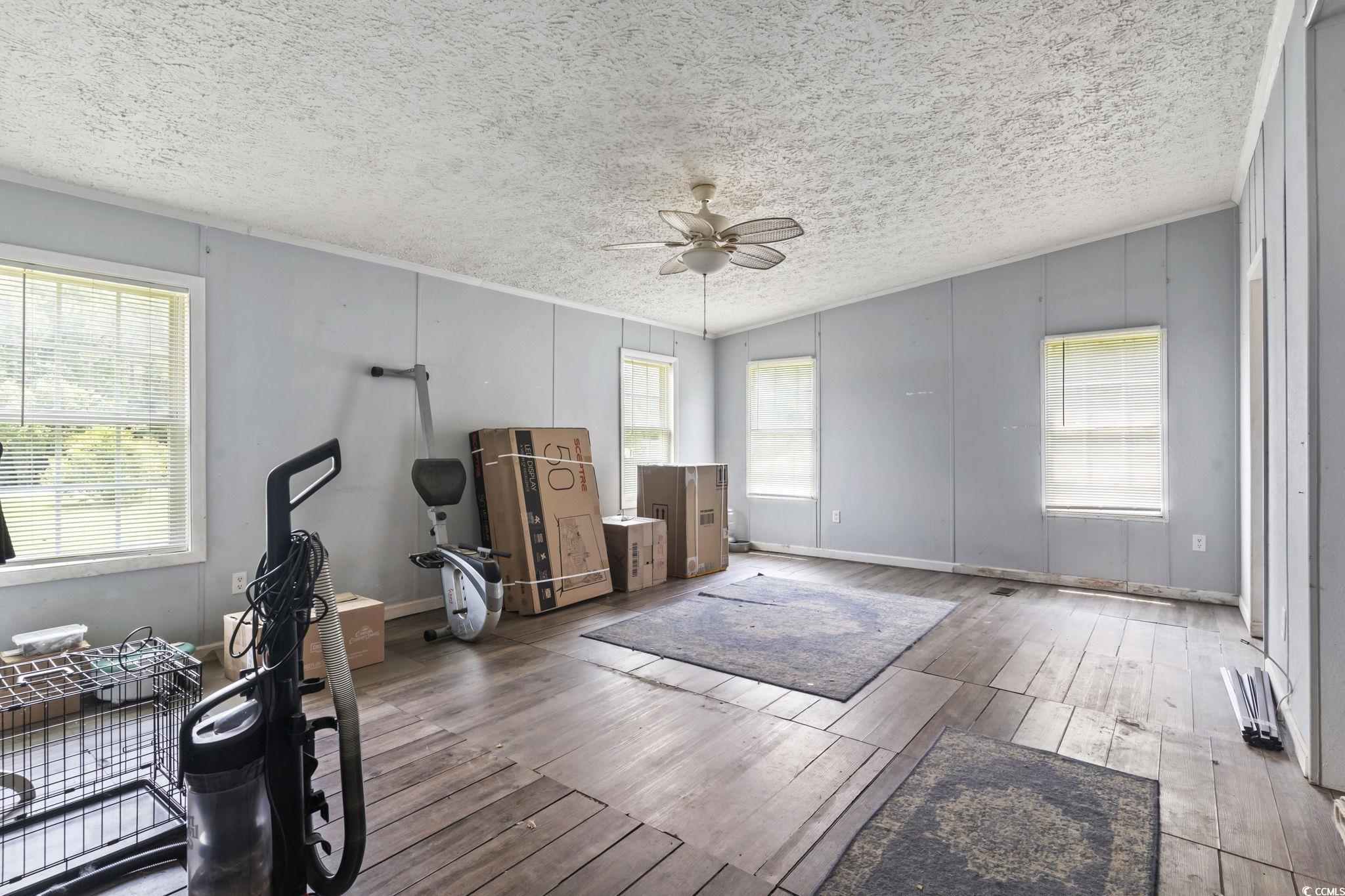 1472 Race Track Rd. Property Photo 14