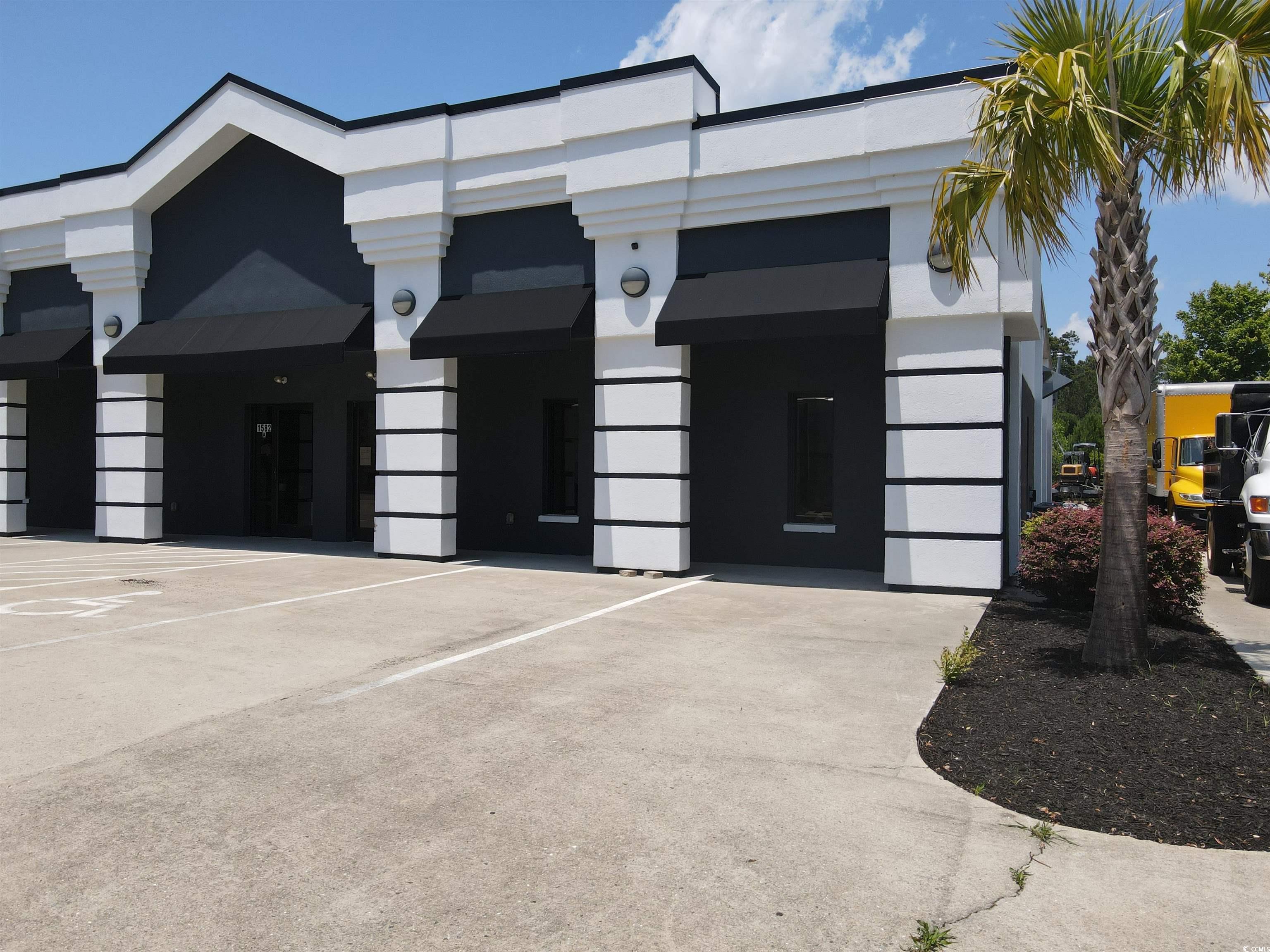 1582 American Way Property Photo