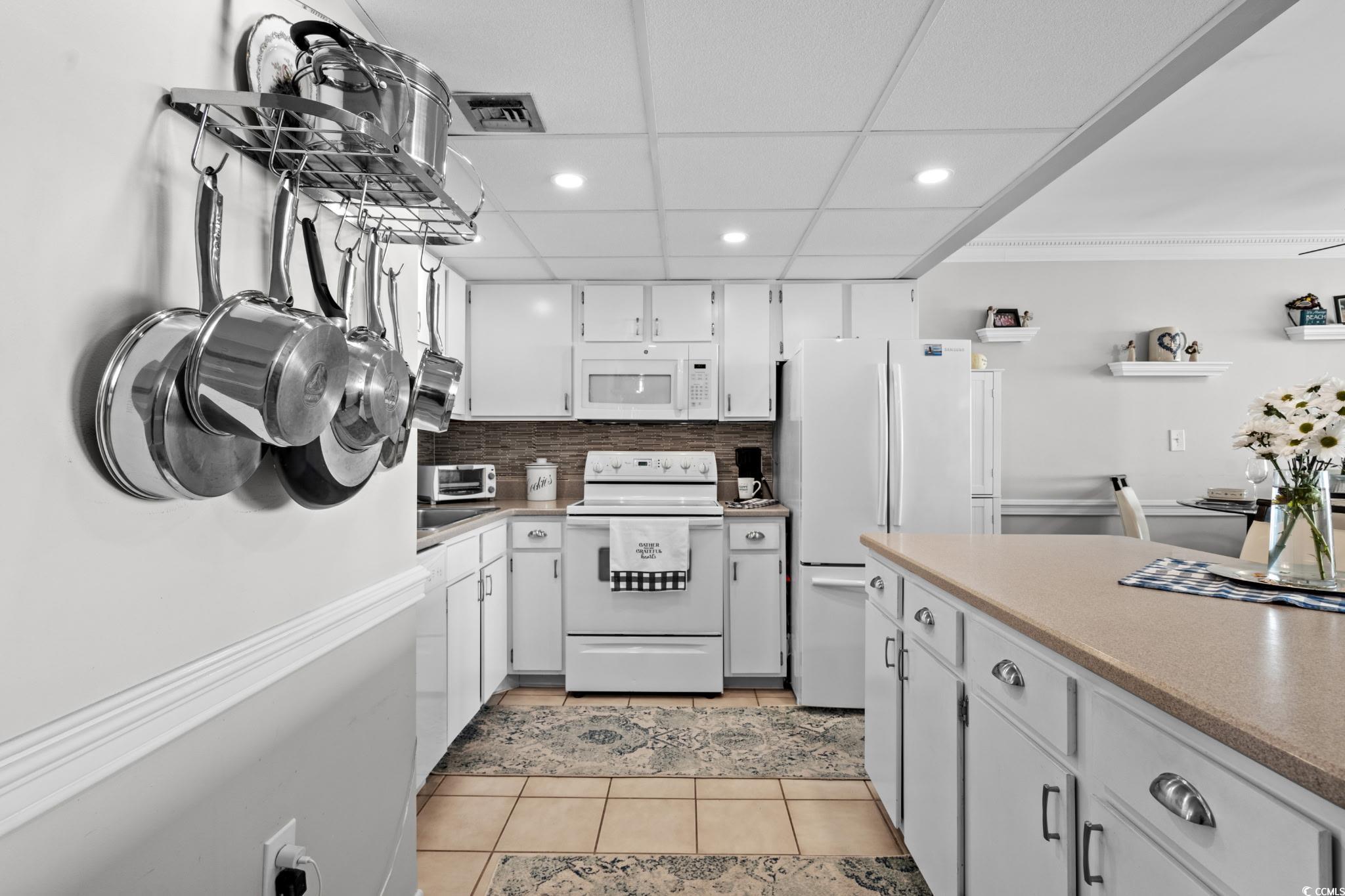 1210 N Waccamaw Dr. Property Photo 5