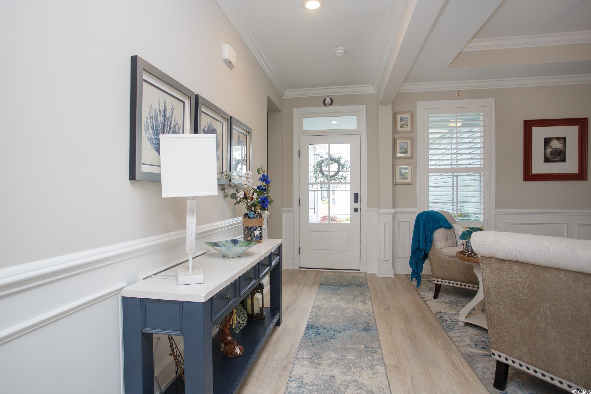 383 Mikita Dr. Property Photo 2