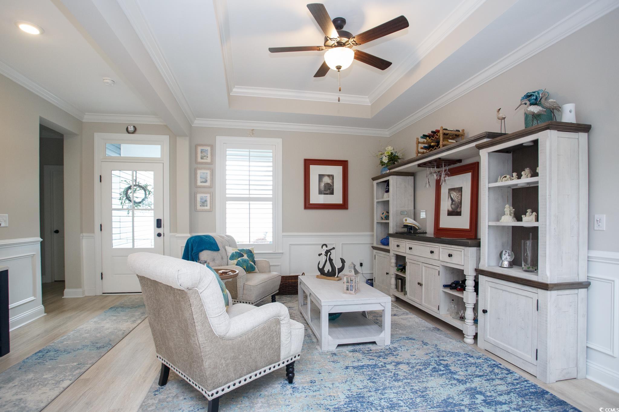 383 Mikita Dr. Property Photo 3