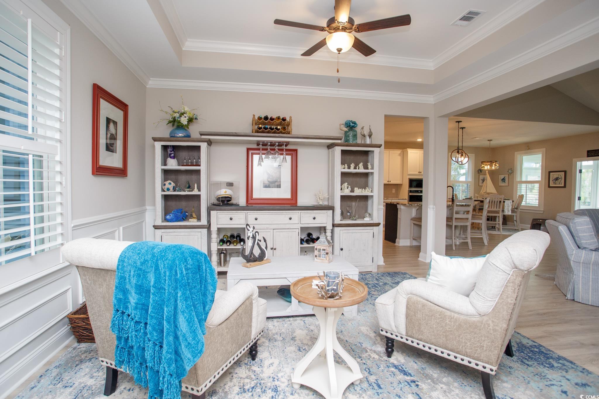 383 Mikita Dr. Property Photo 4