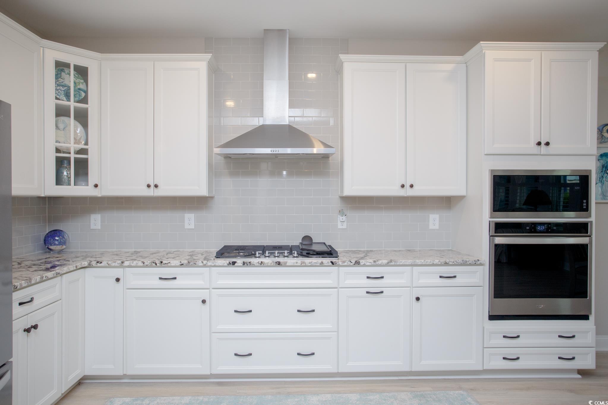 383 Mikita Dr. Property Photo 11