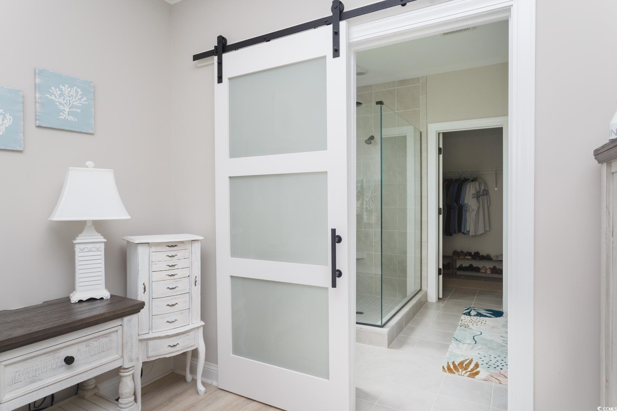 383 Mikita Dr. Property Photo 18