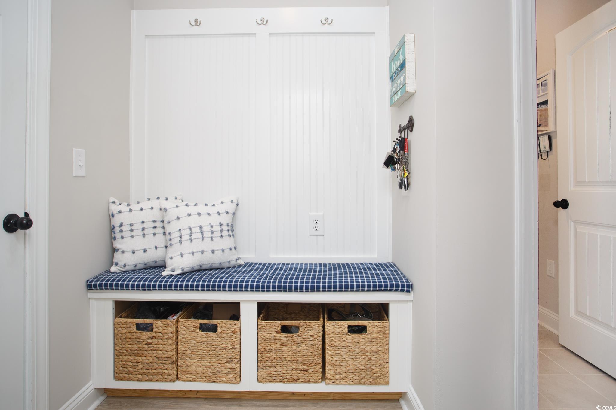 383 Mikita Dr. Property Photo 31