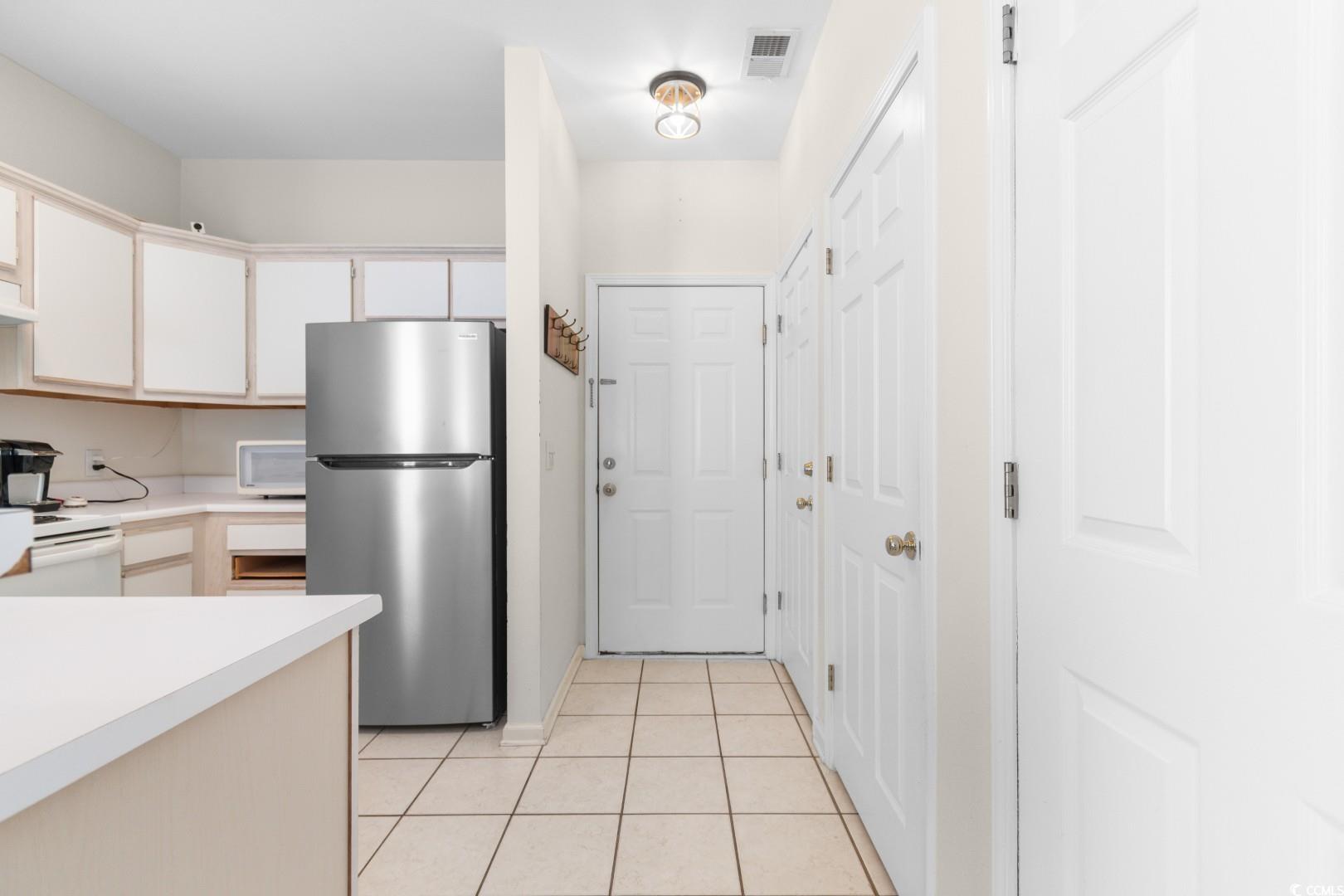 1298 River Oaks Dr. Property Photo 6