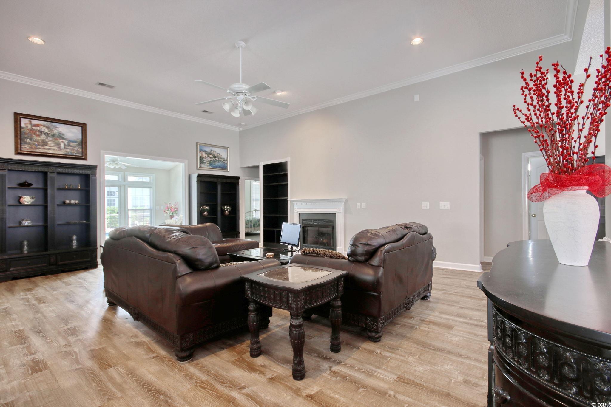 6705 Oakmere Ct. Property Photo 8