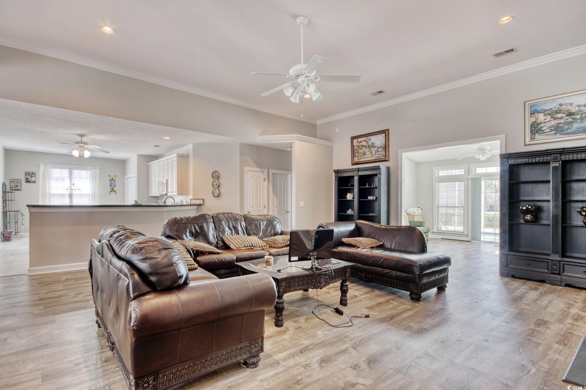 6705 Oakmere Ct. Property Photo 9