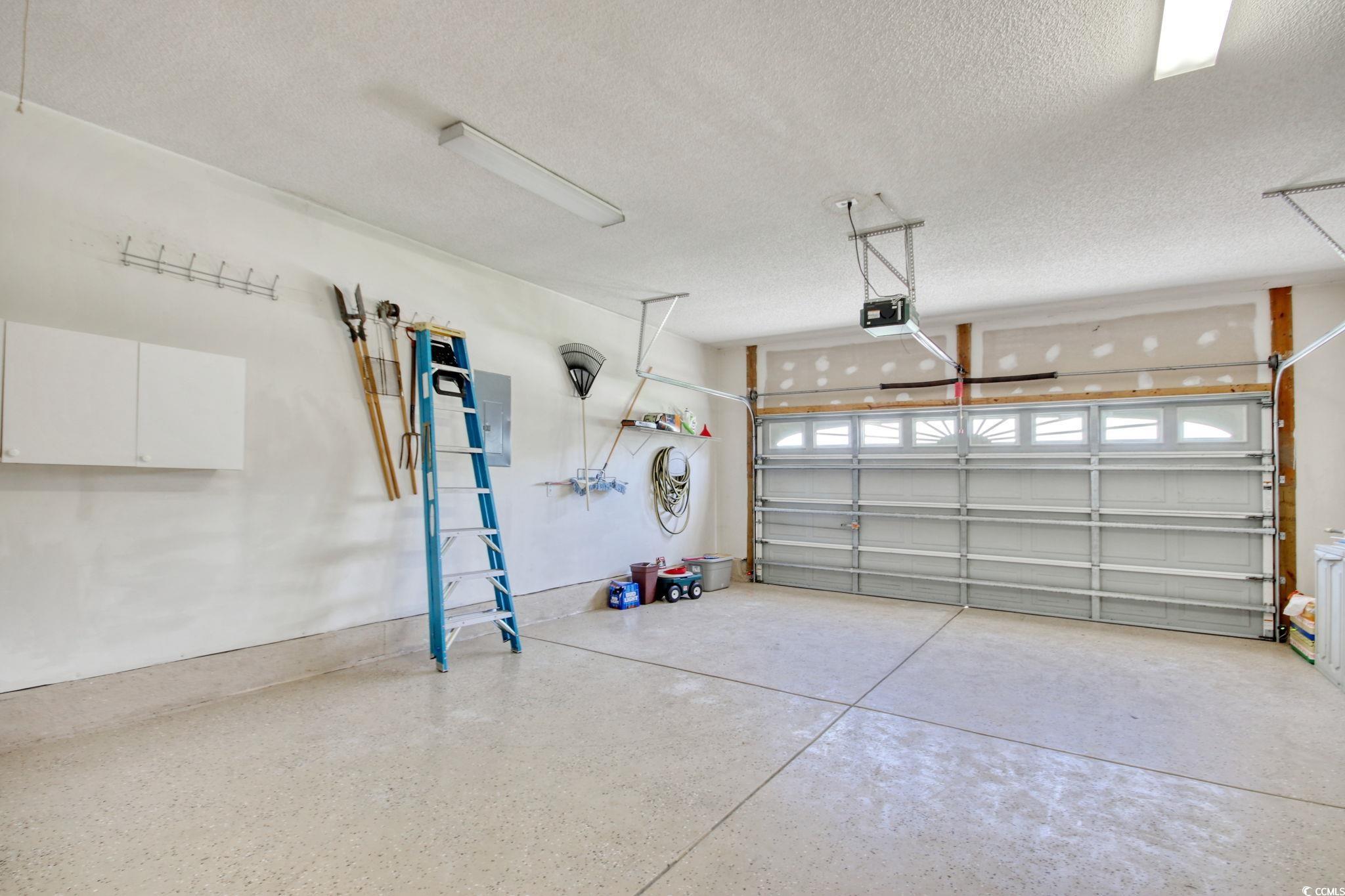 6705 Oakmere Ct. Property Photo 12