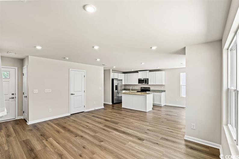 8035 Sterling Oaks Dr Property Photo 3