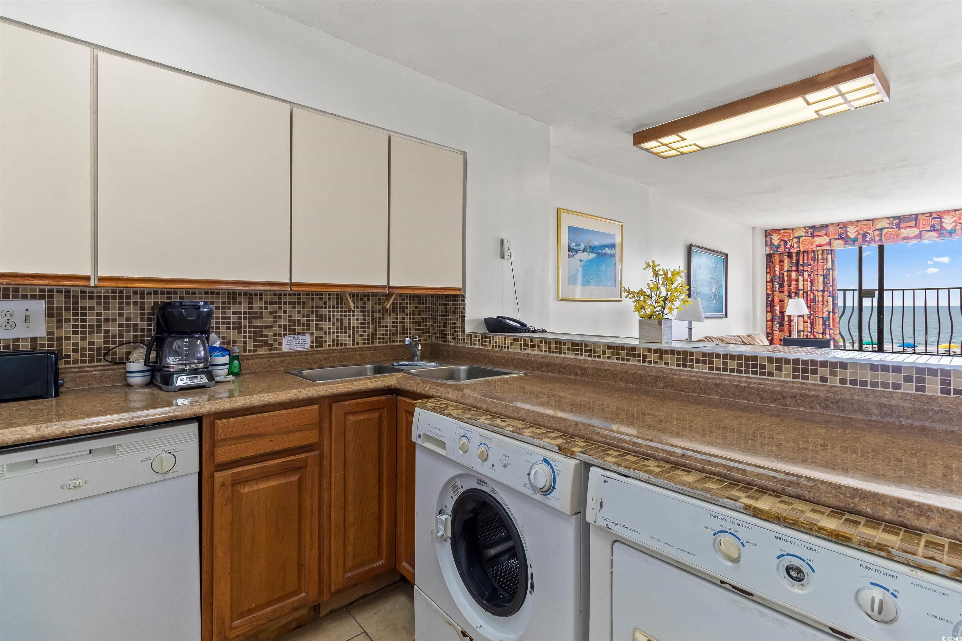 2500 N Ocean Blvd. Property Photo 9