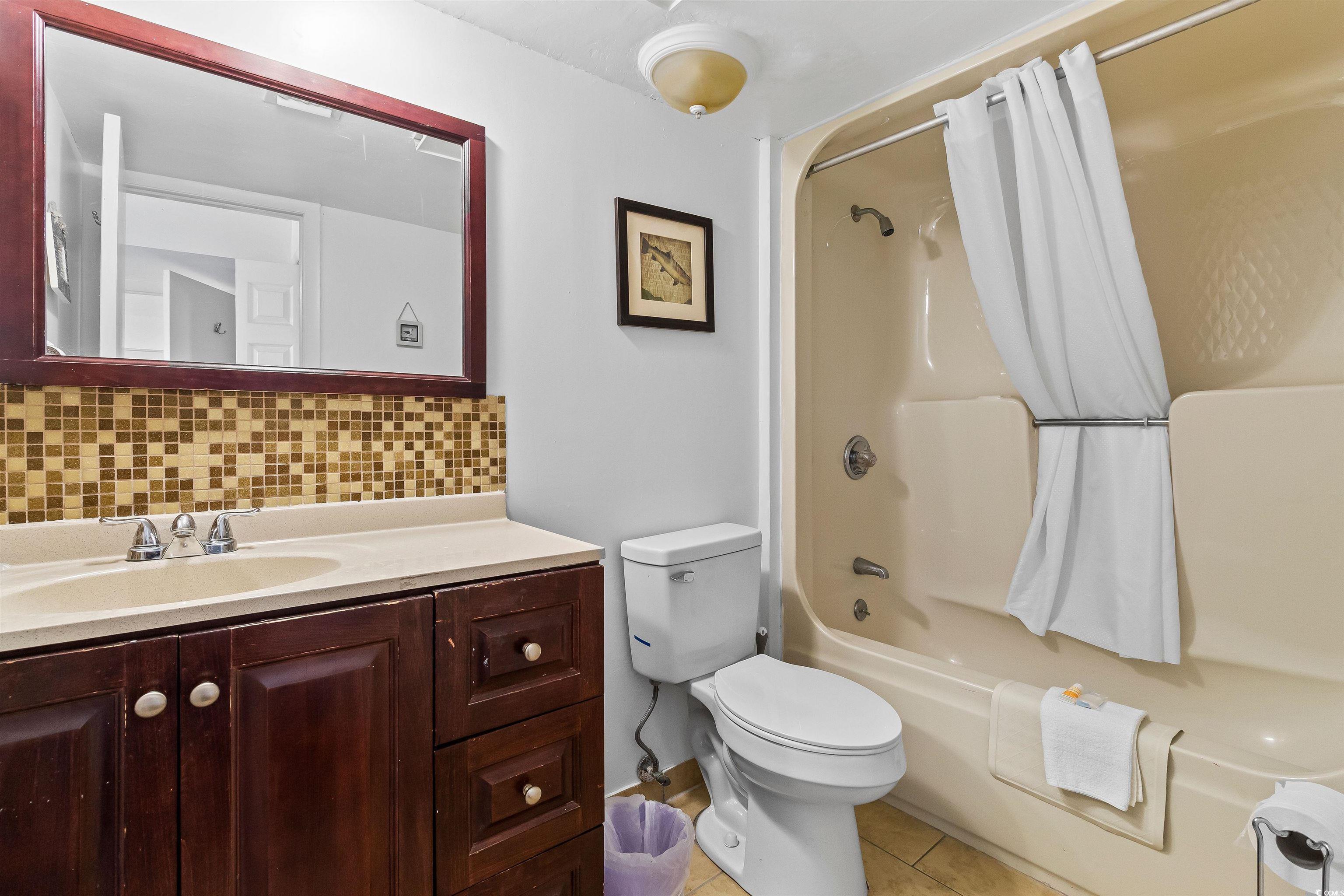 2500 N Ocean Blvd. Property Photo 20