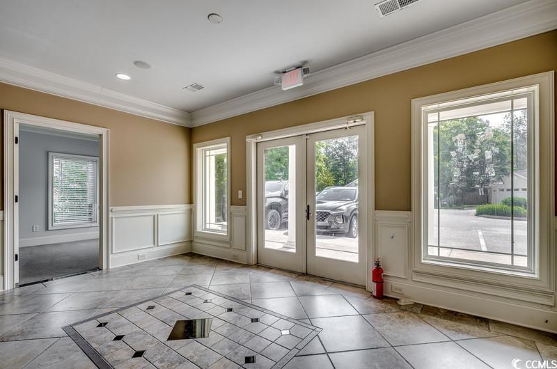 9898 Merry Ln. Property Photo 5