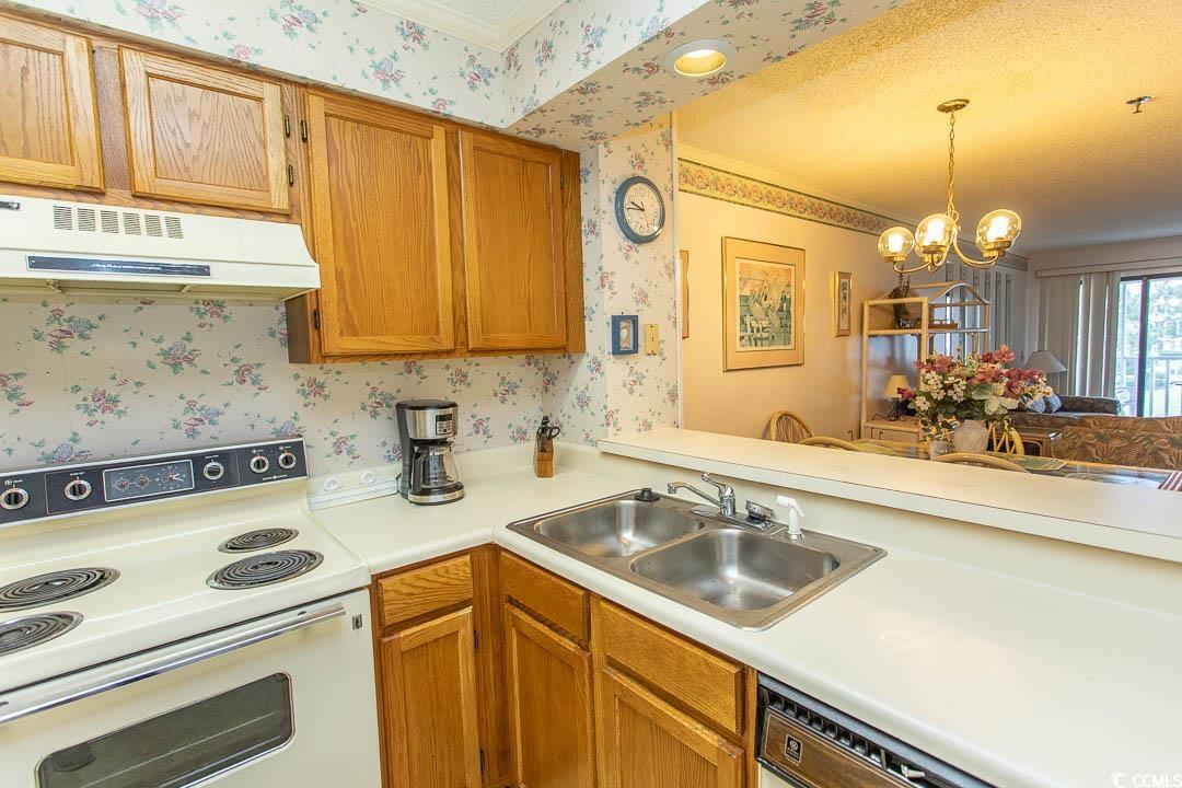305 N Hillside Dr. Property Photo 6