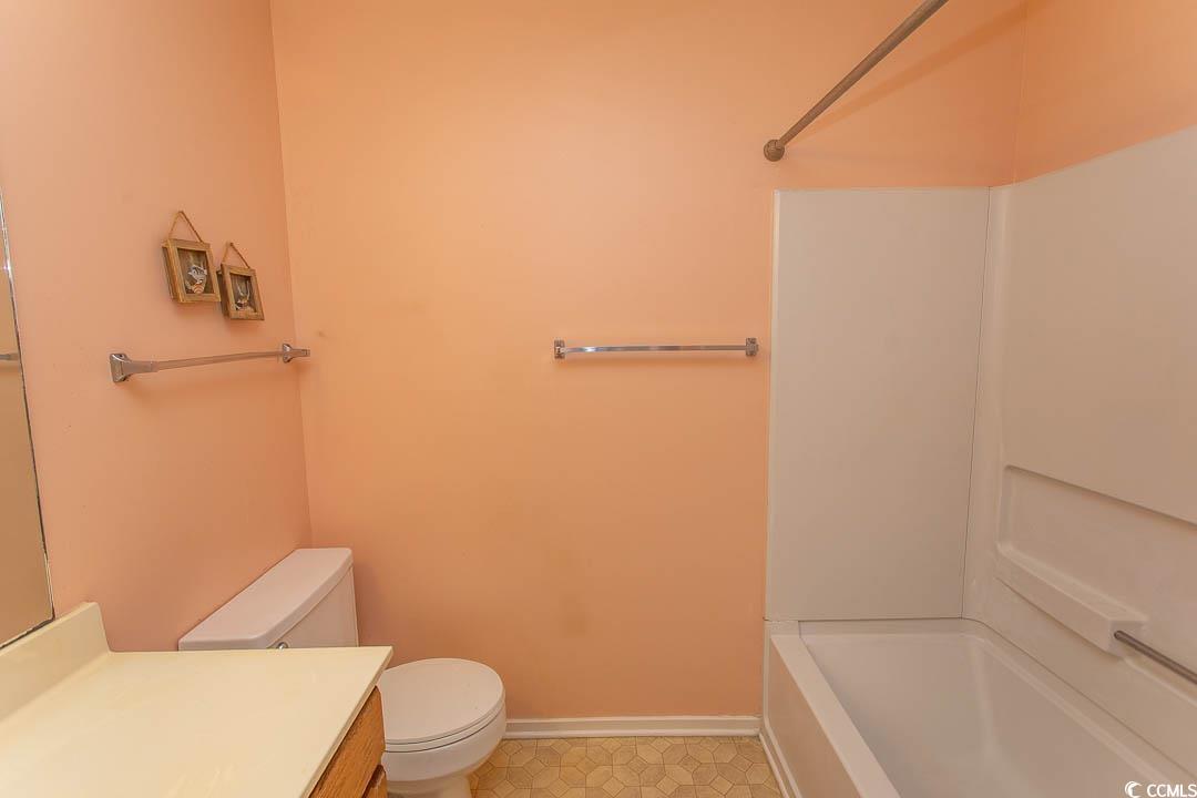 305 N Hillside Dr. Property Photo 22