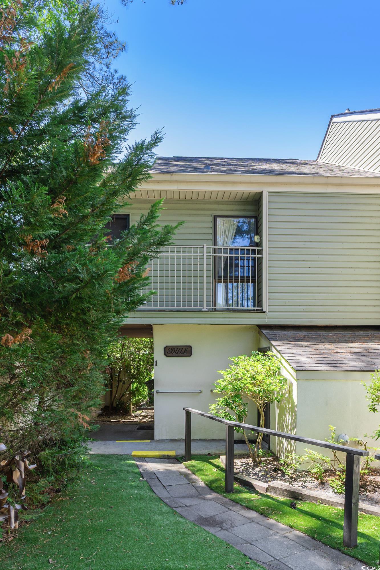 1 Gate 1 Property Photo 3