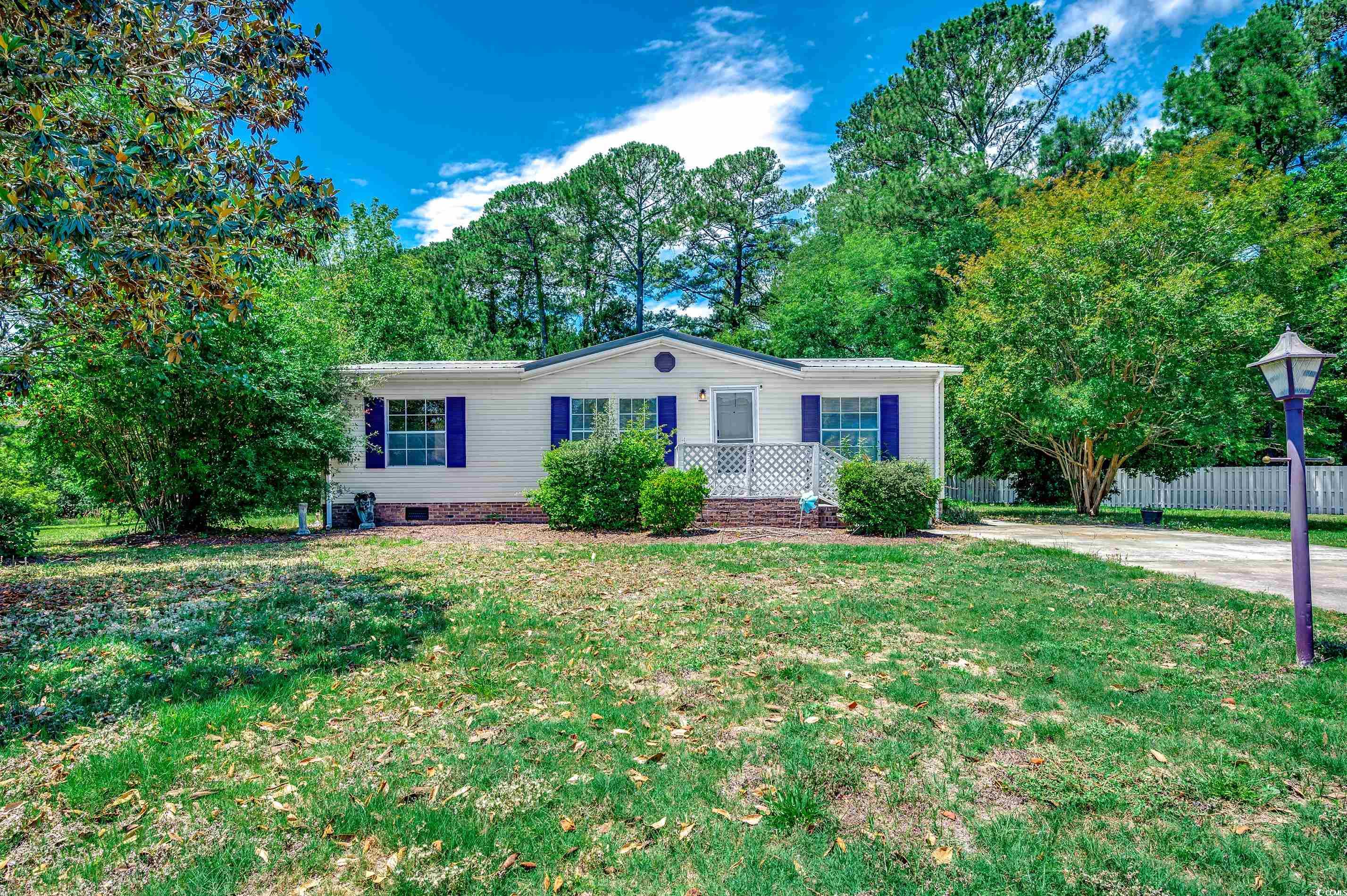 204 Skippers Ct. Property Photo 1