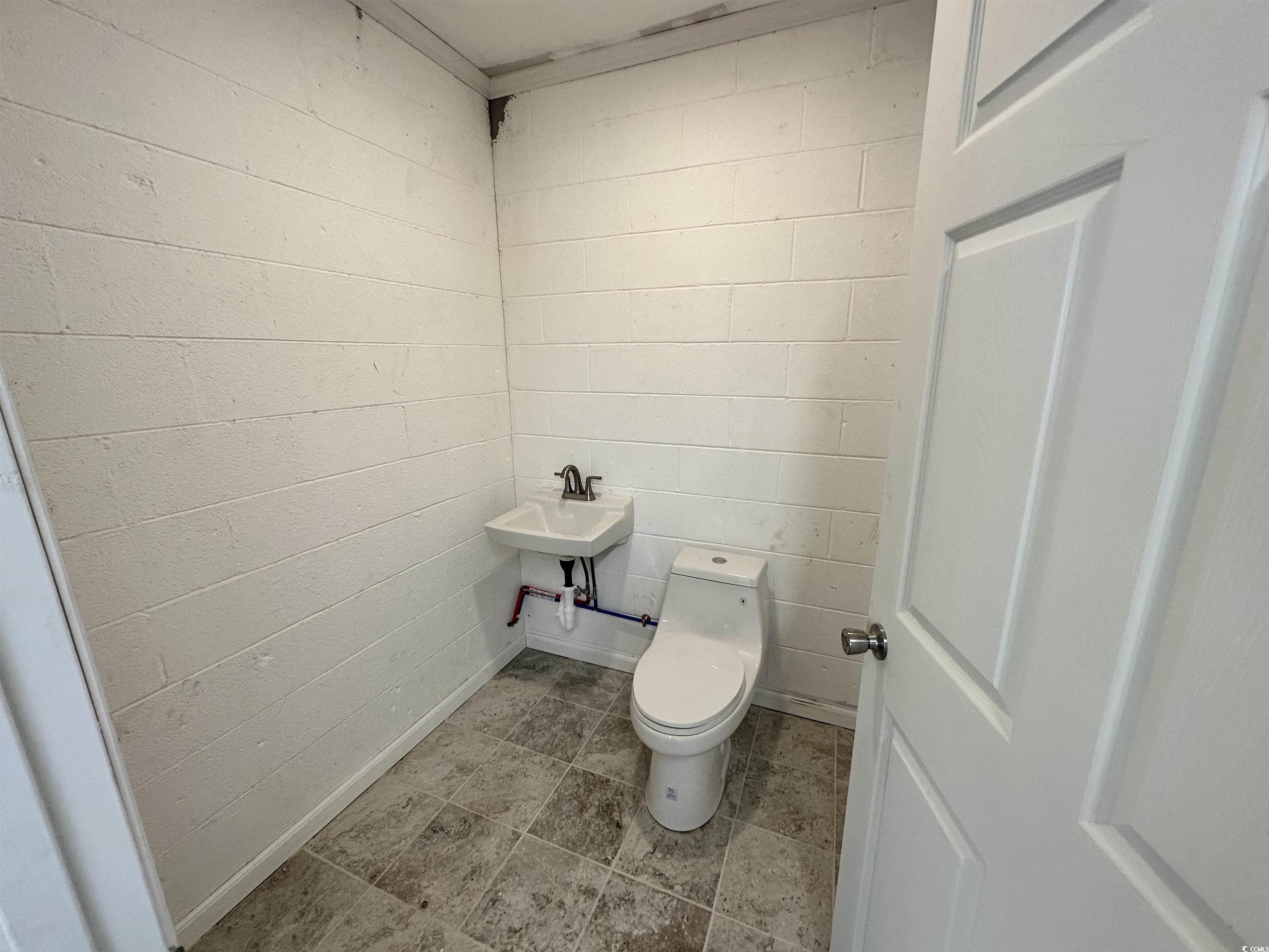 9821 Highway 905 Property Photo 7