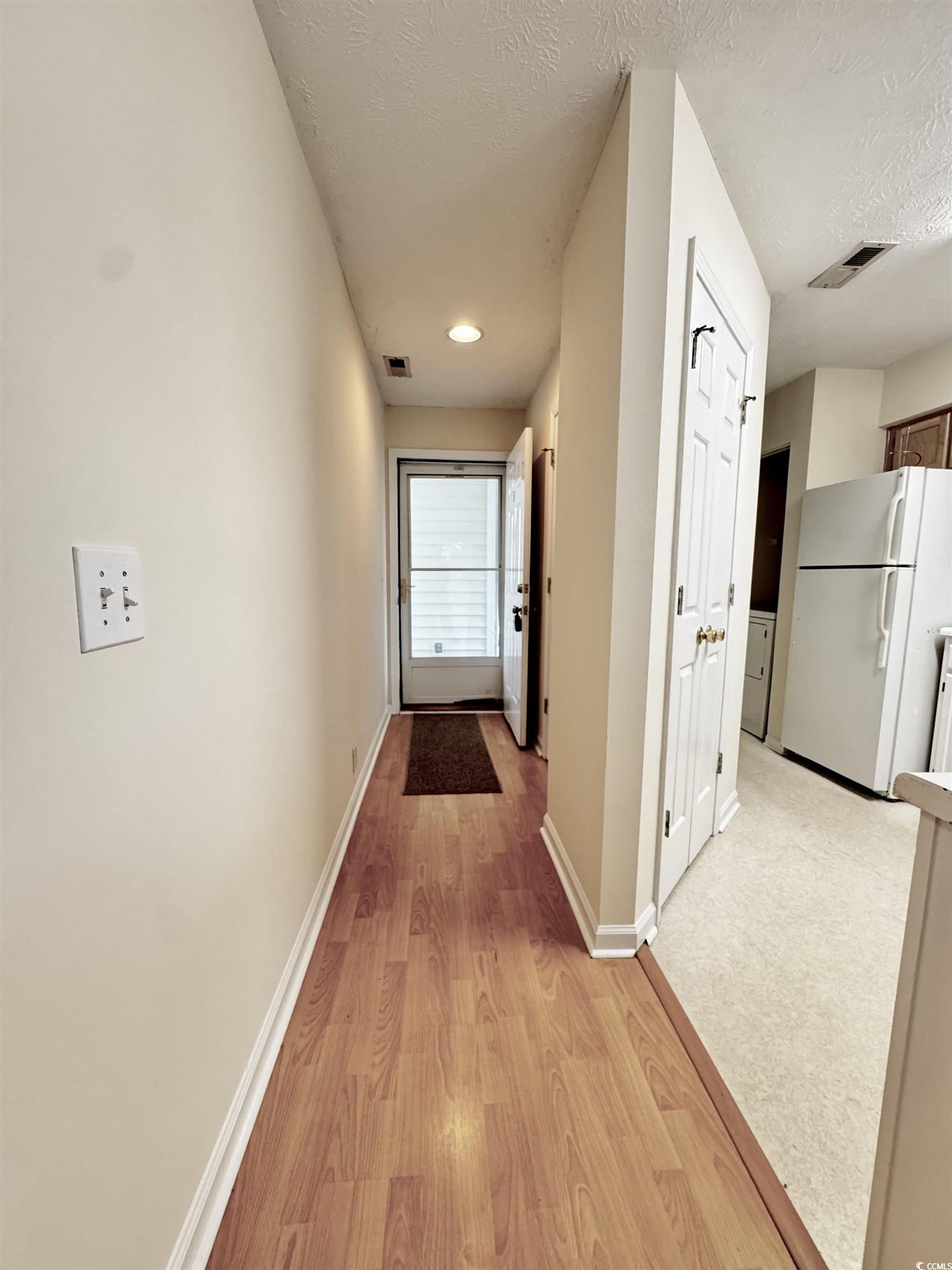 665 Tupelo Ln. Property Photo 2