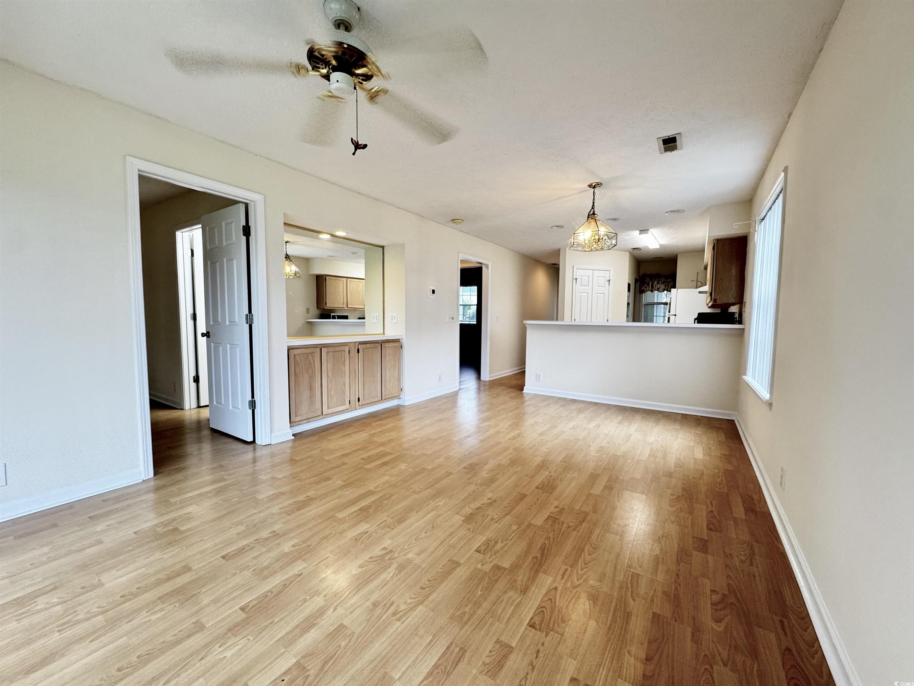 665 Tupelo Ln. Property Photo 5