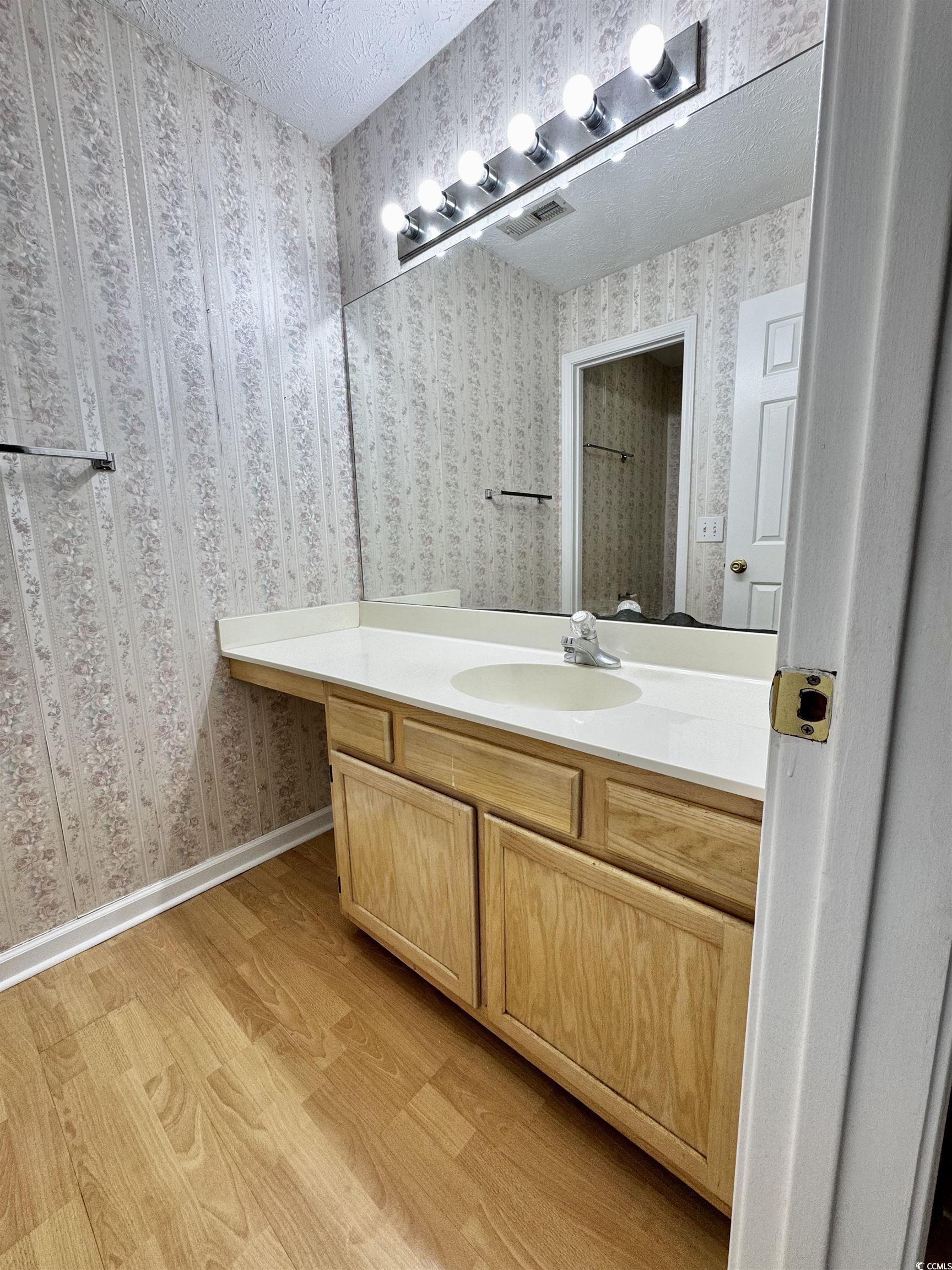 665 Tupelo Ln. Property Photo 13