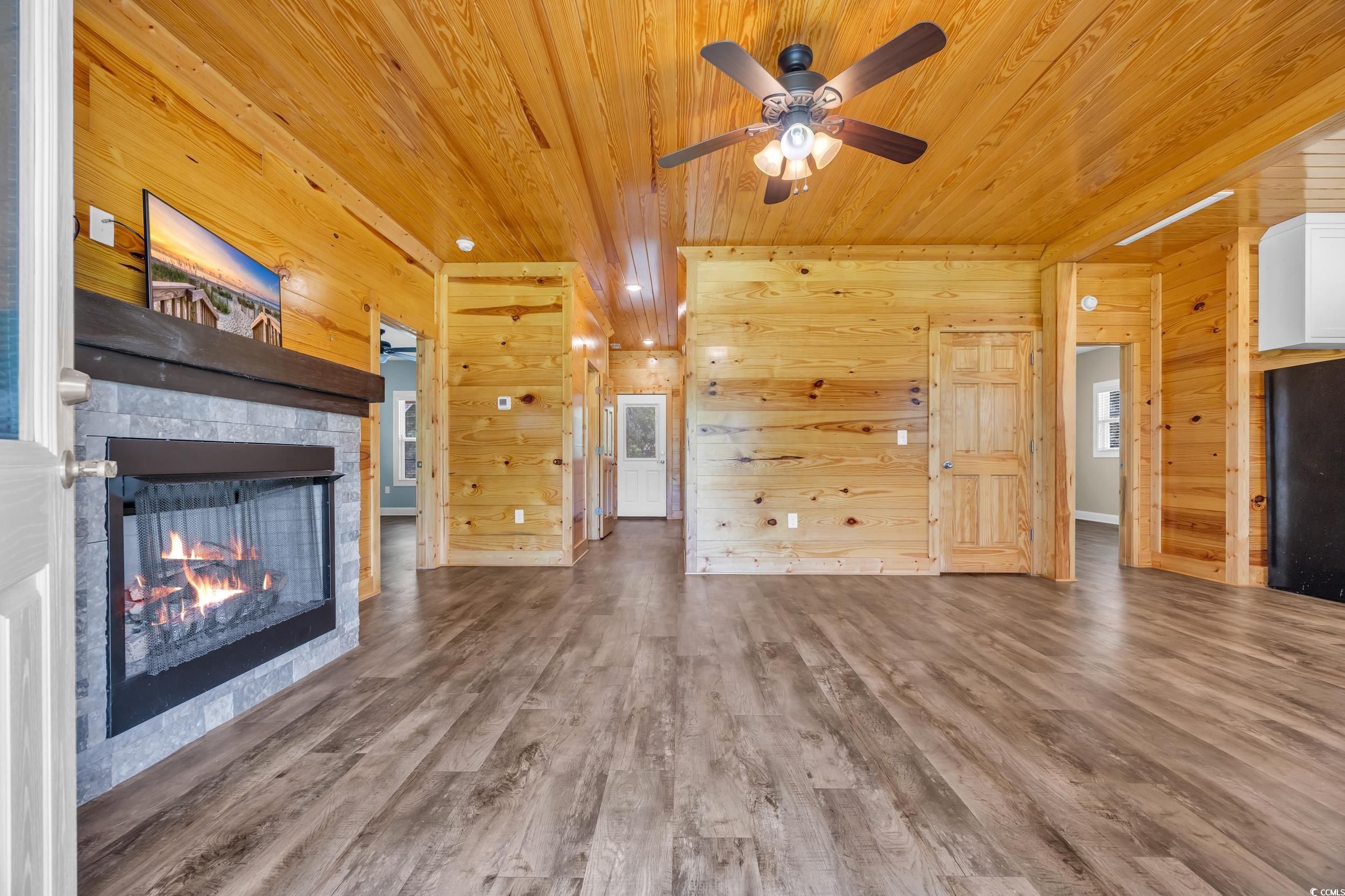 1039 Forest Dr. Property Photo 5