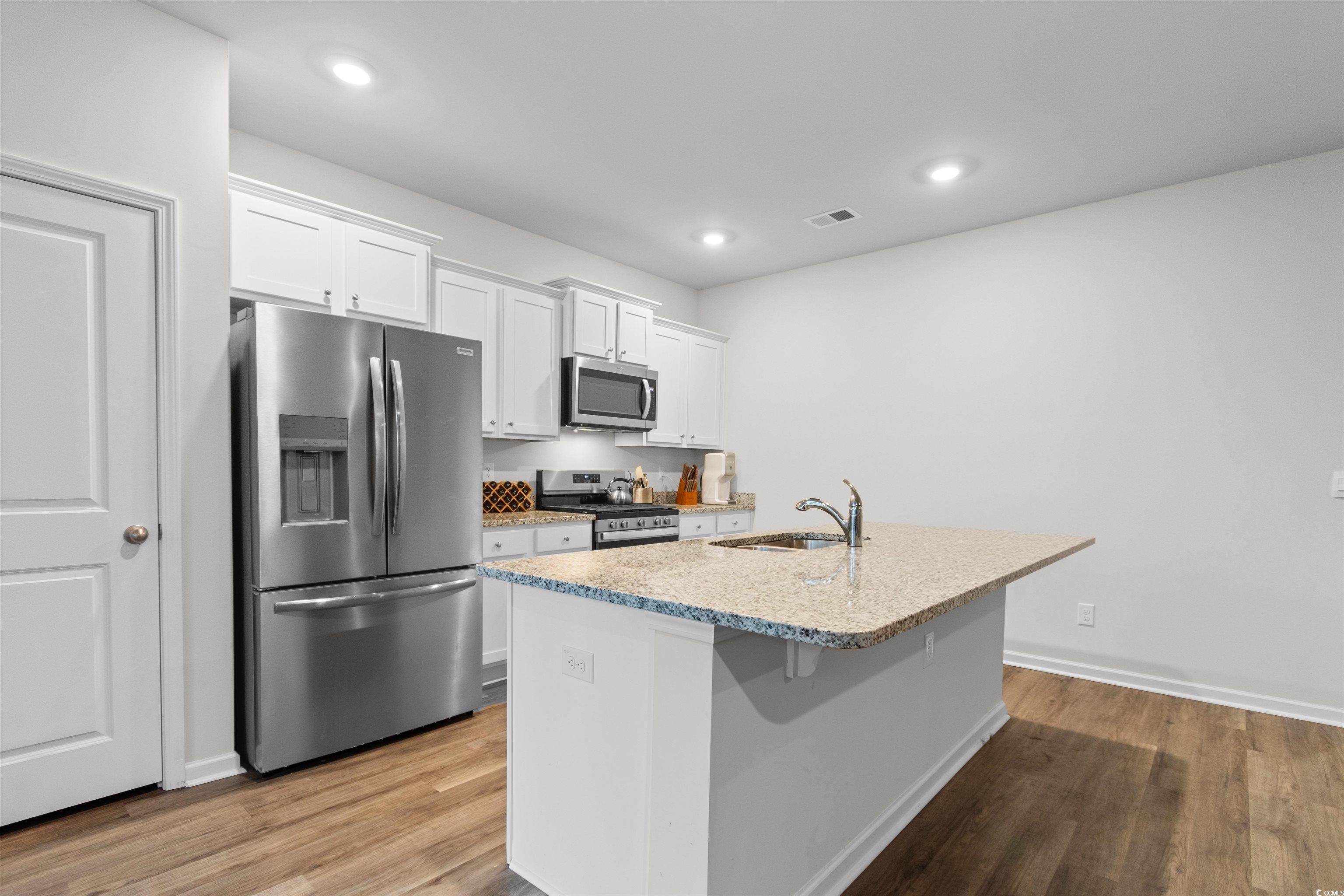 1704 Perthshire Loop Property Photo 8
