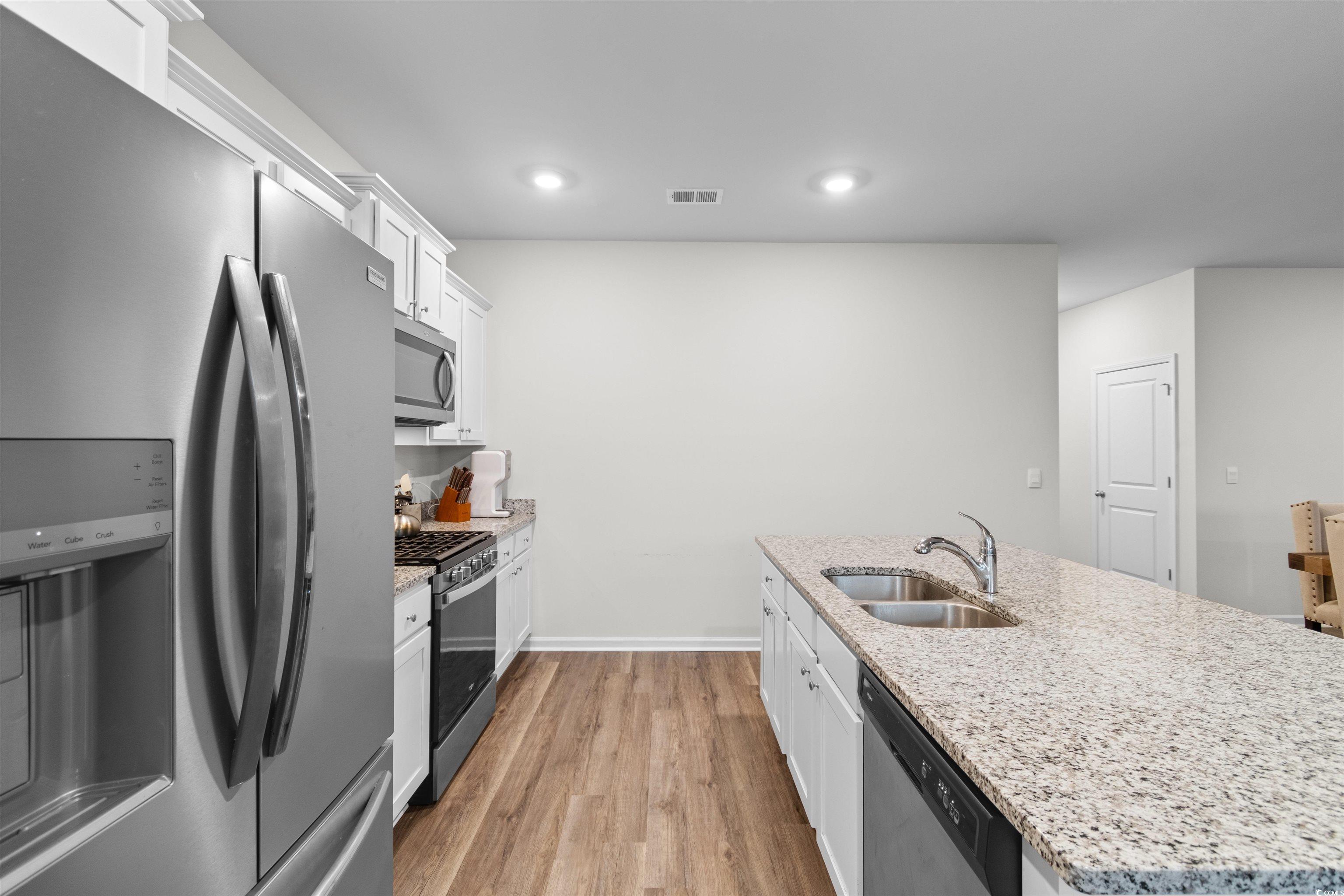 1704 Perthshire Loop Property Photo 9