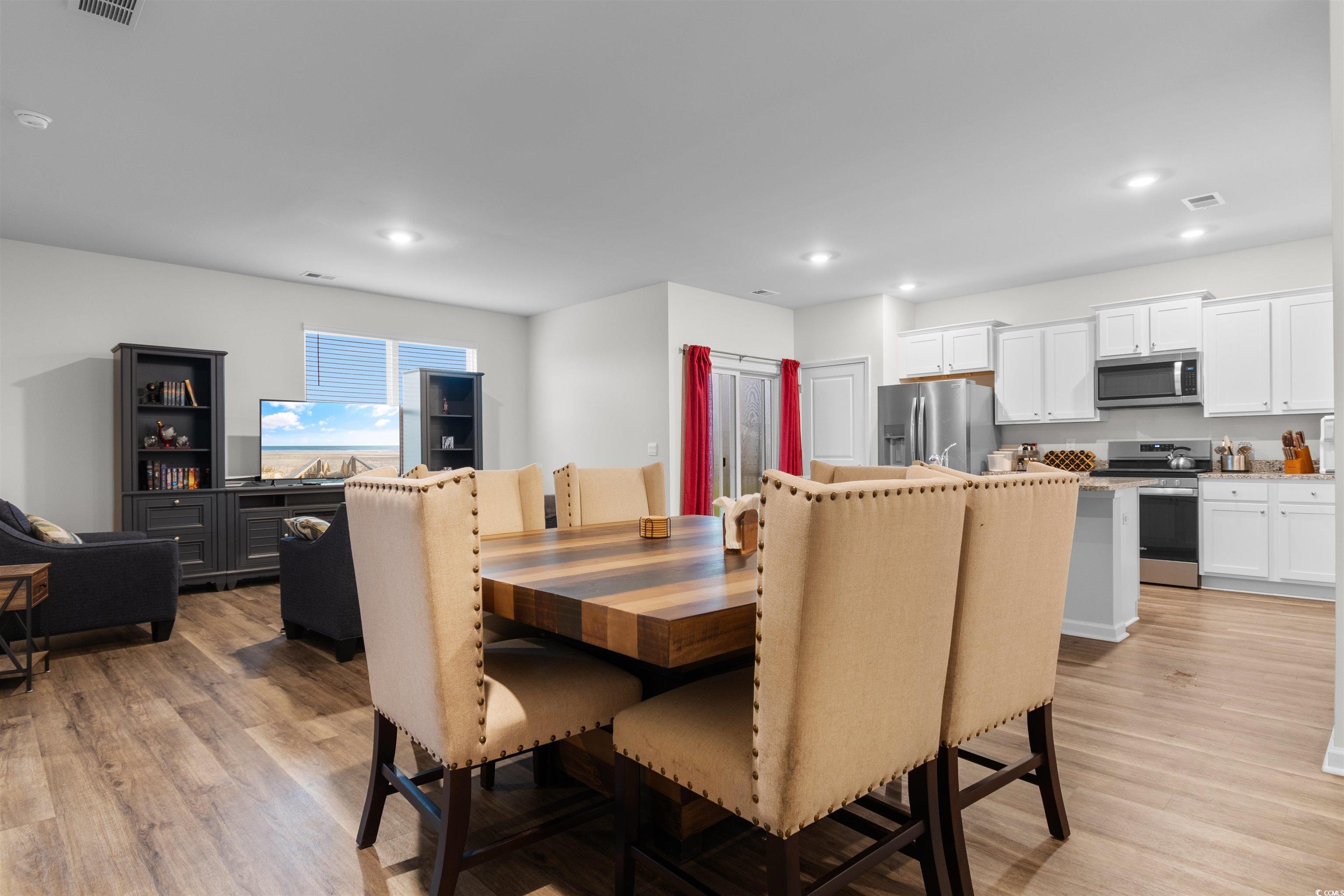 1704 Perthshire Loop Property Photo 10