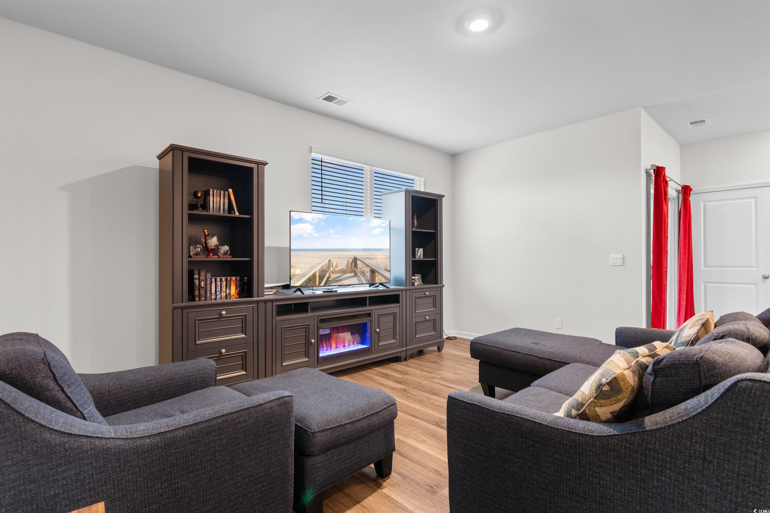 1704 Perthshire Loop Property Photo 13