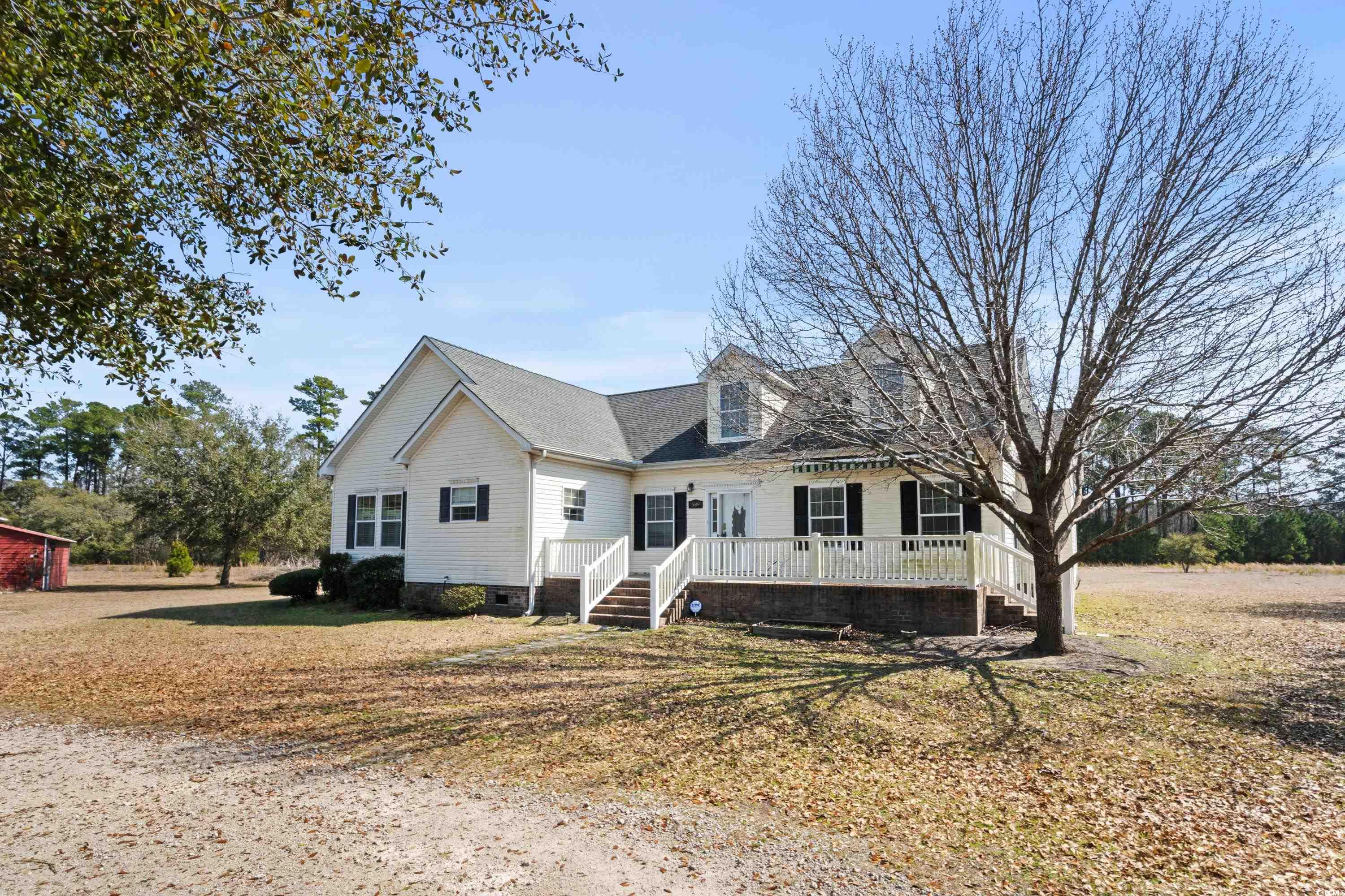 589 Loop Circle Property Photo 1