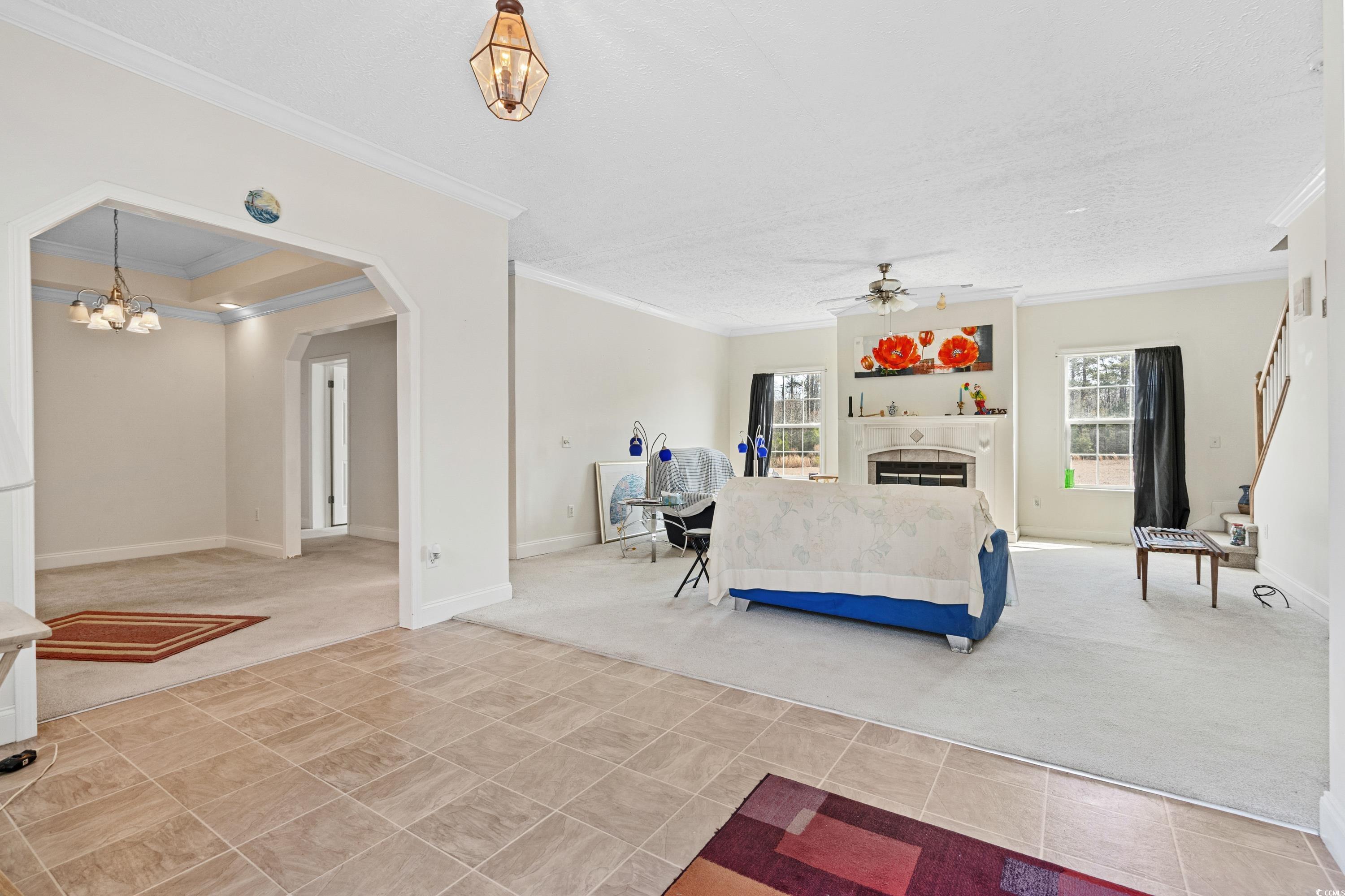 589 Loop Circle Property Photo 10